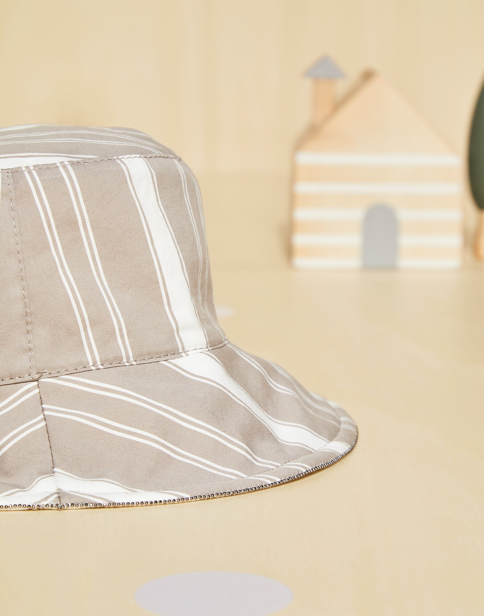 Gorros y Guantes - Vista de detalle
