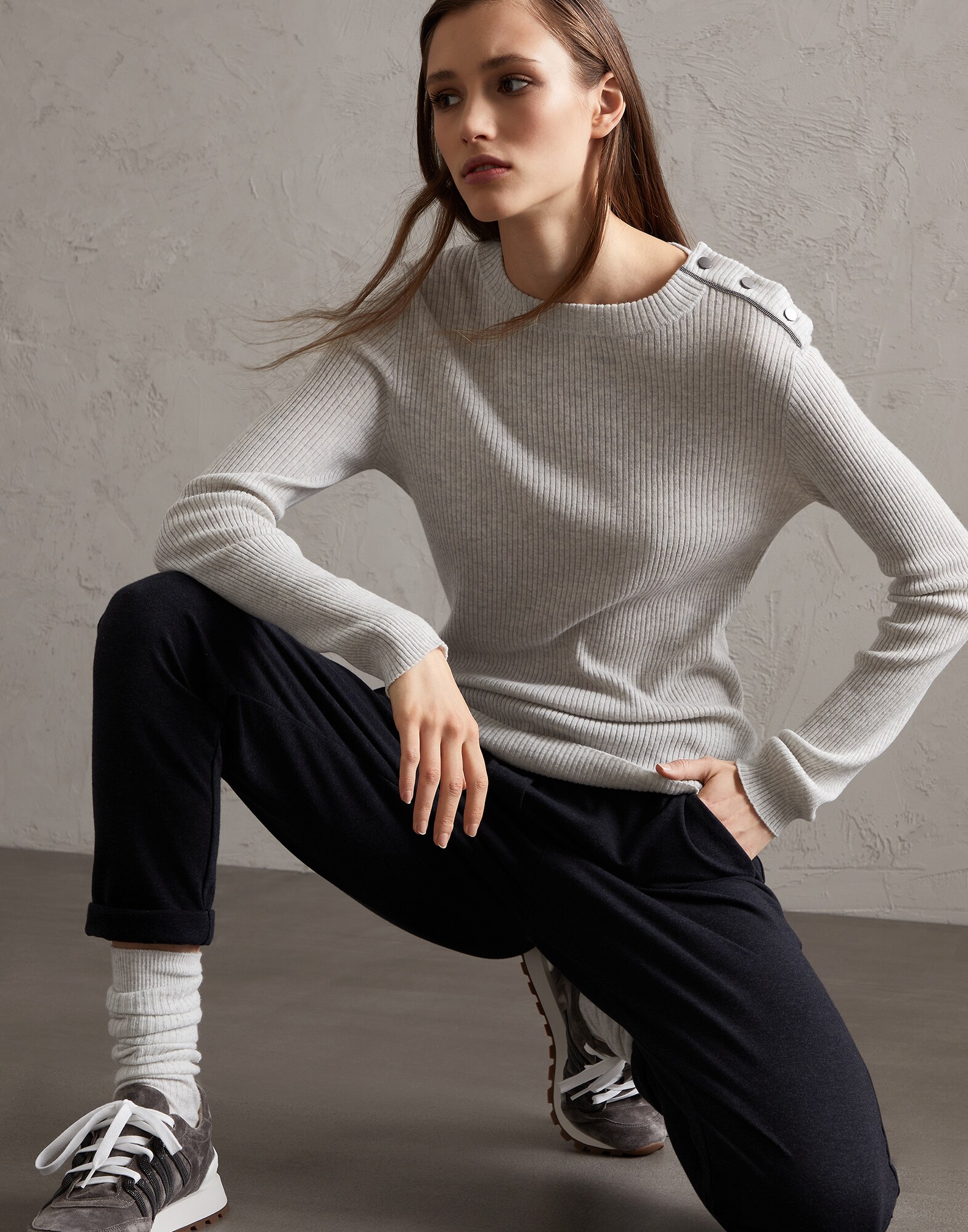 Crewneck - Editorial view