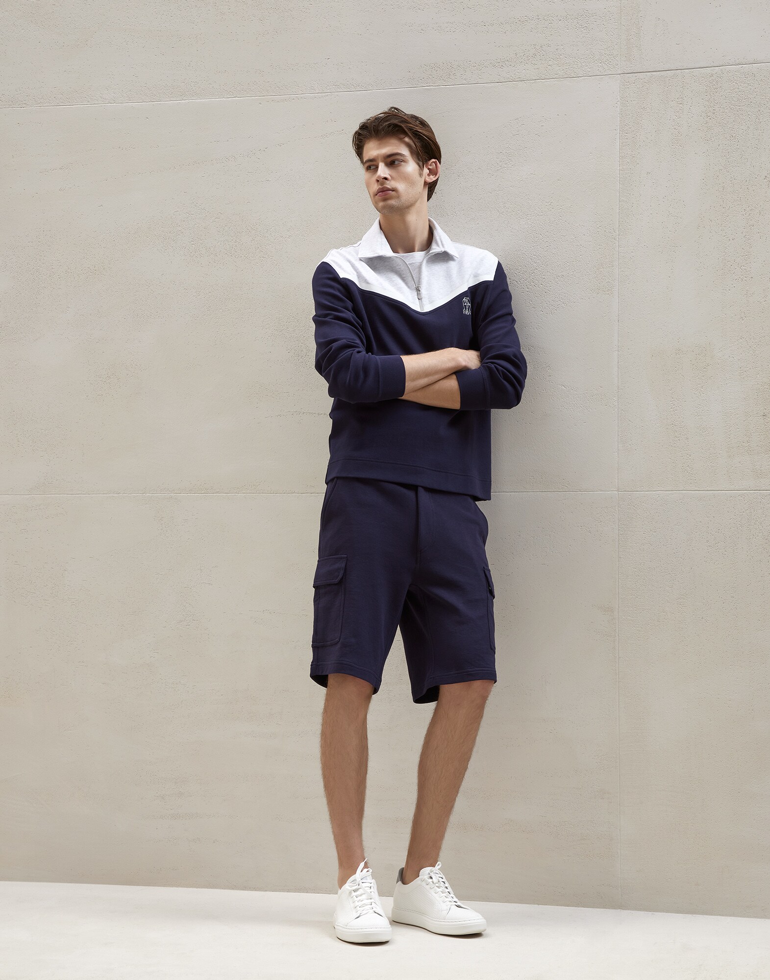 Sweatshirt - Full look