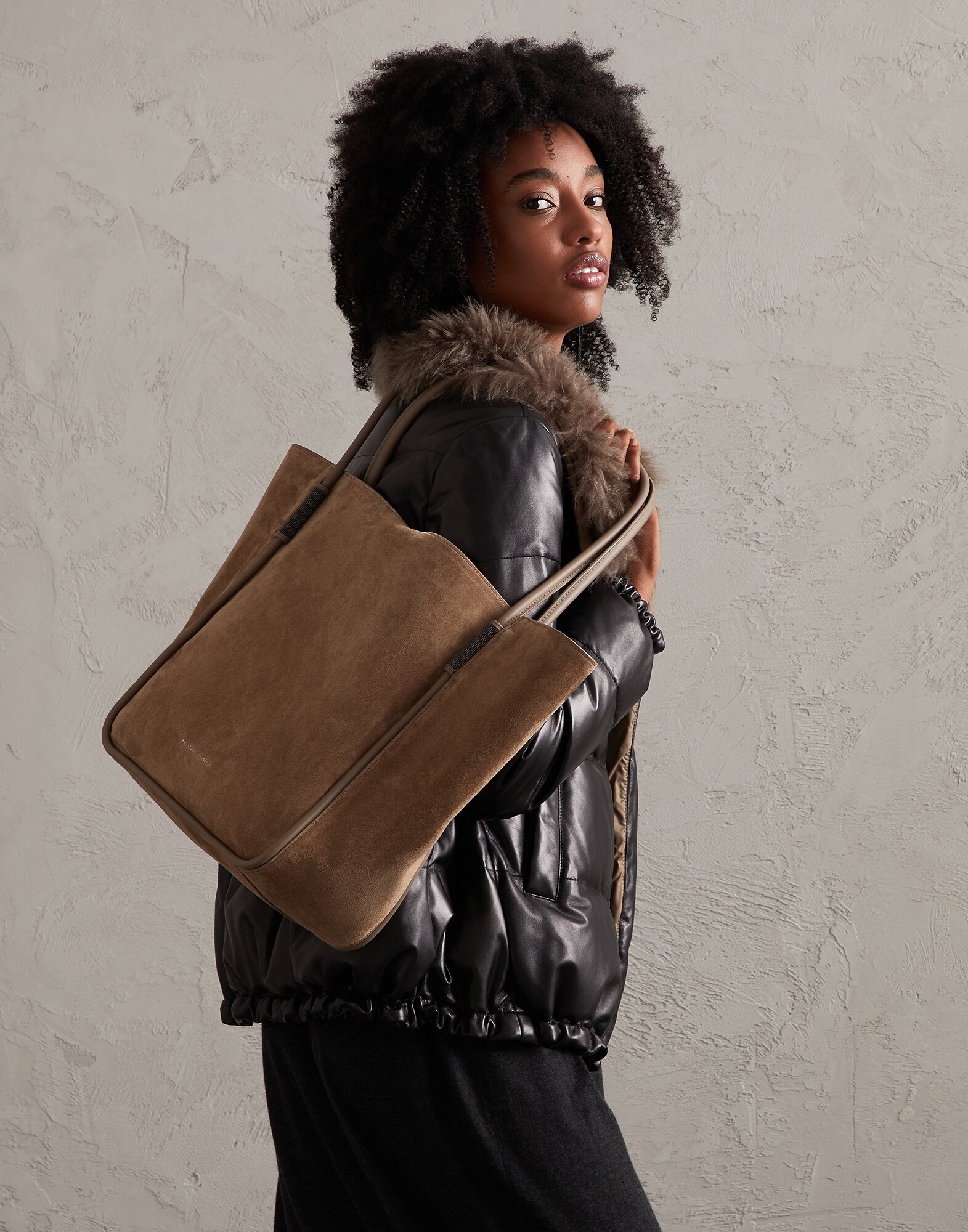 Shopper - Editorial view