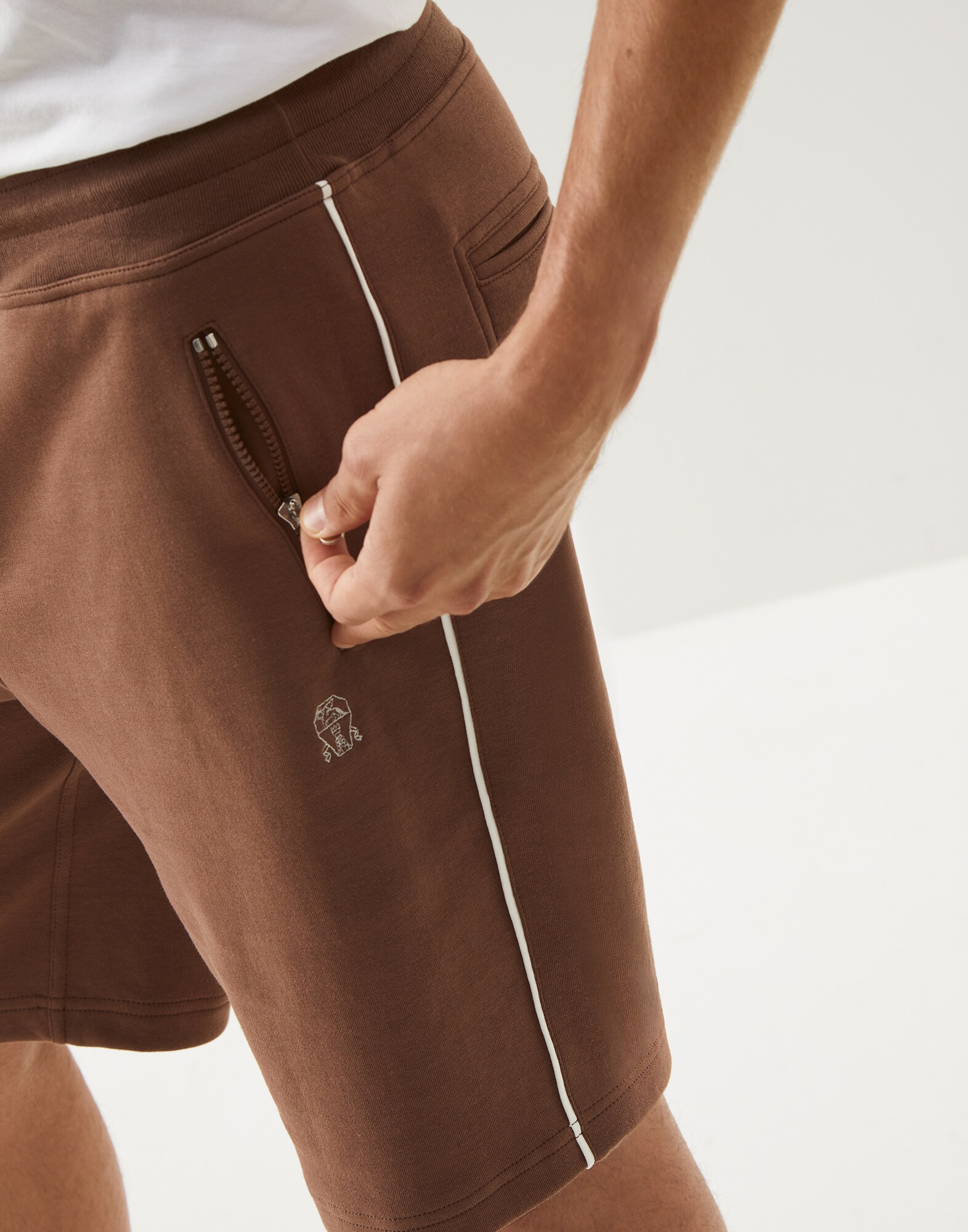Bermuda Shorts - Detail view