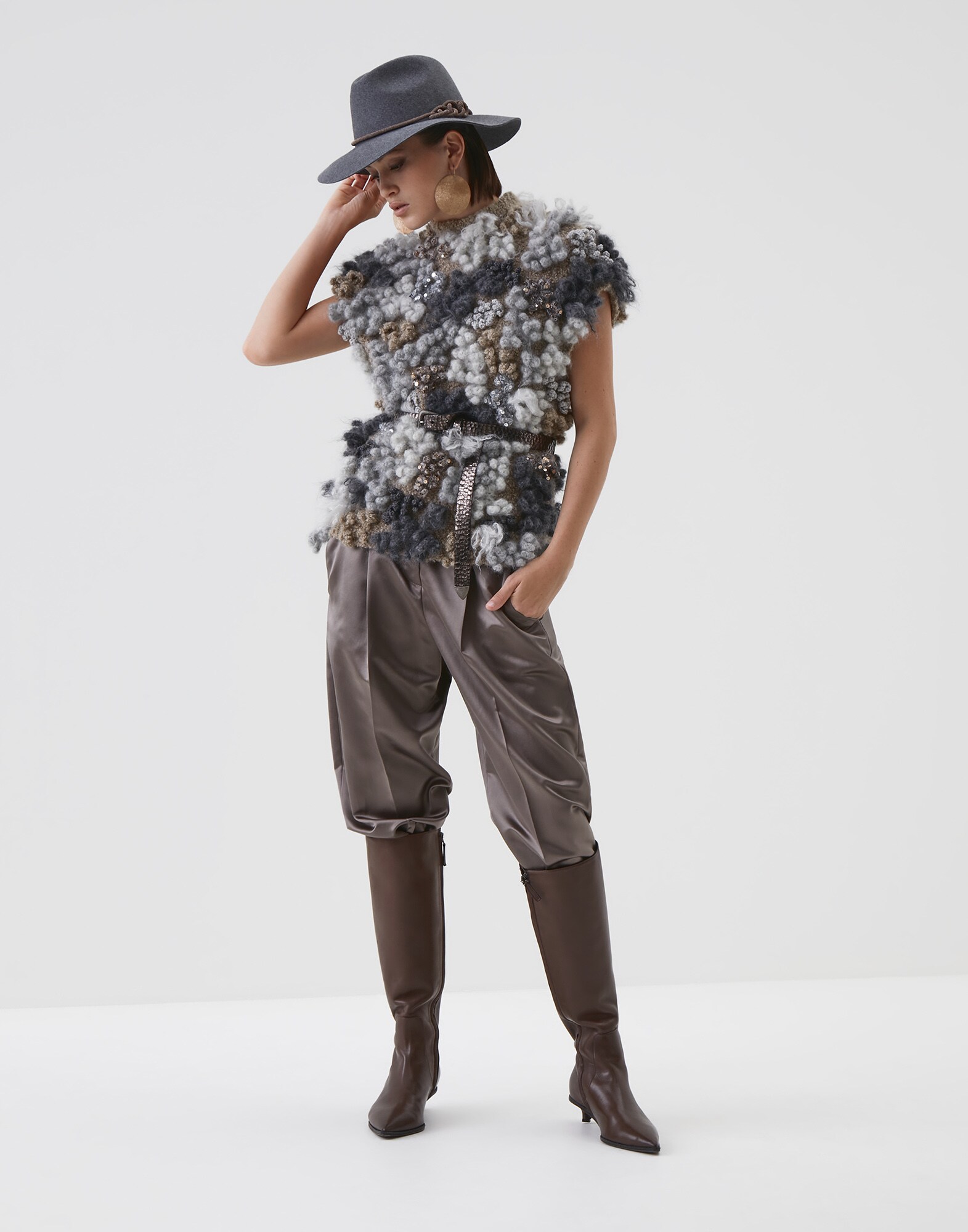 202WOUTFIT151 image number 0