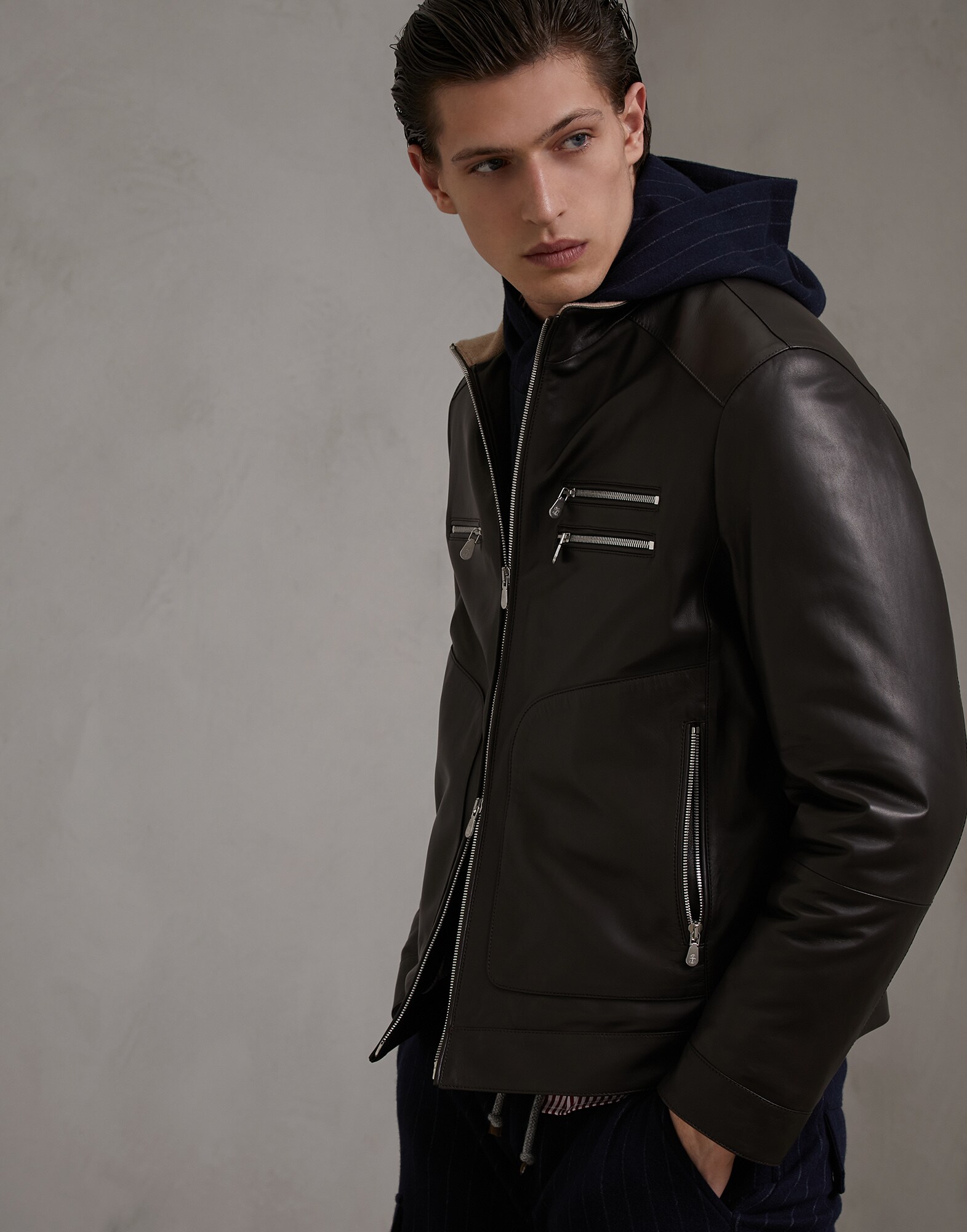 Leder - Front