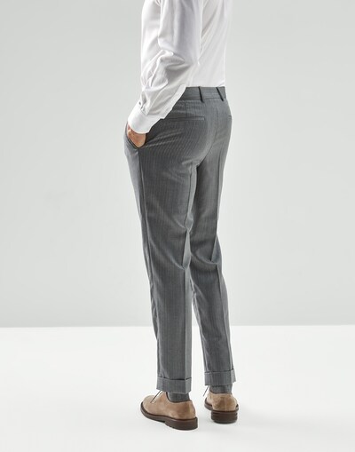 Pleated - Back view