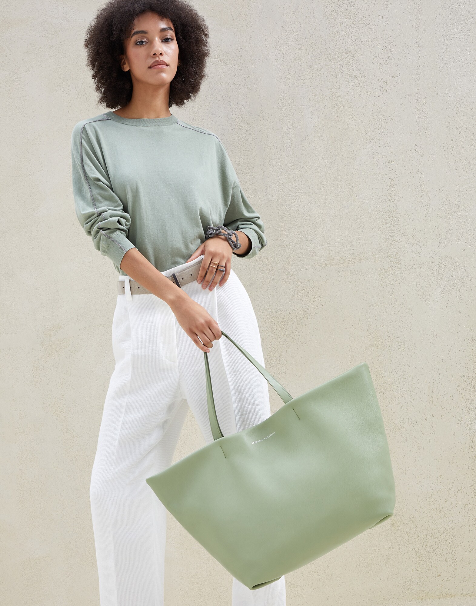 Shopper - Editorial view