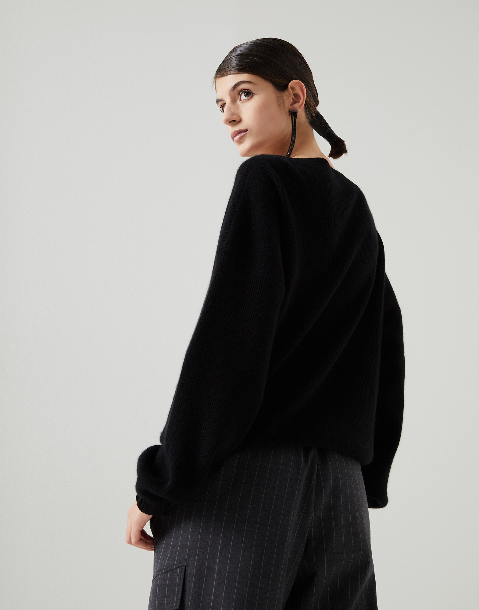 V-neck - Back view