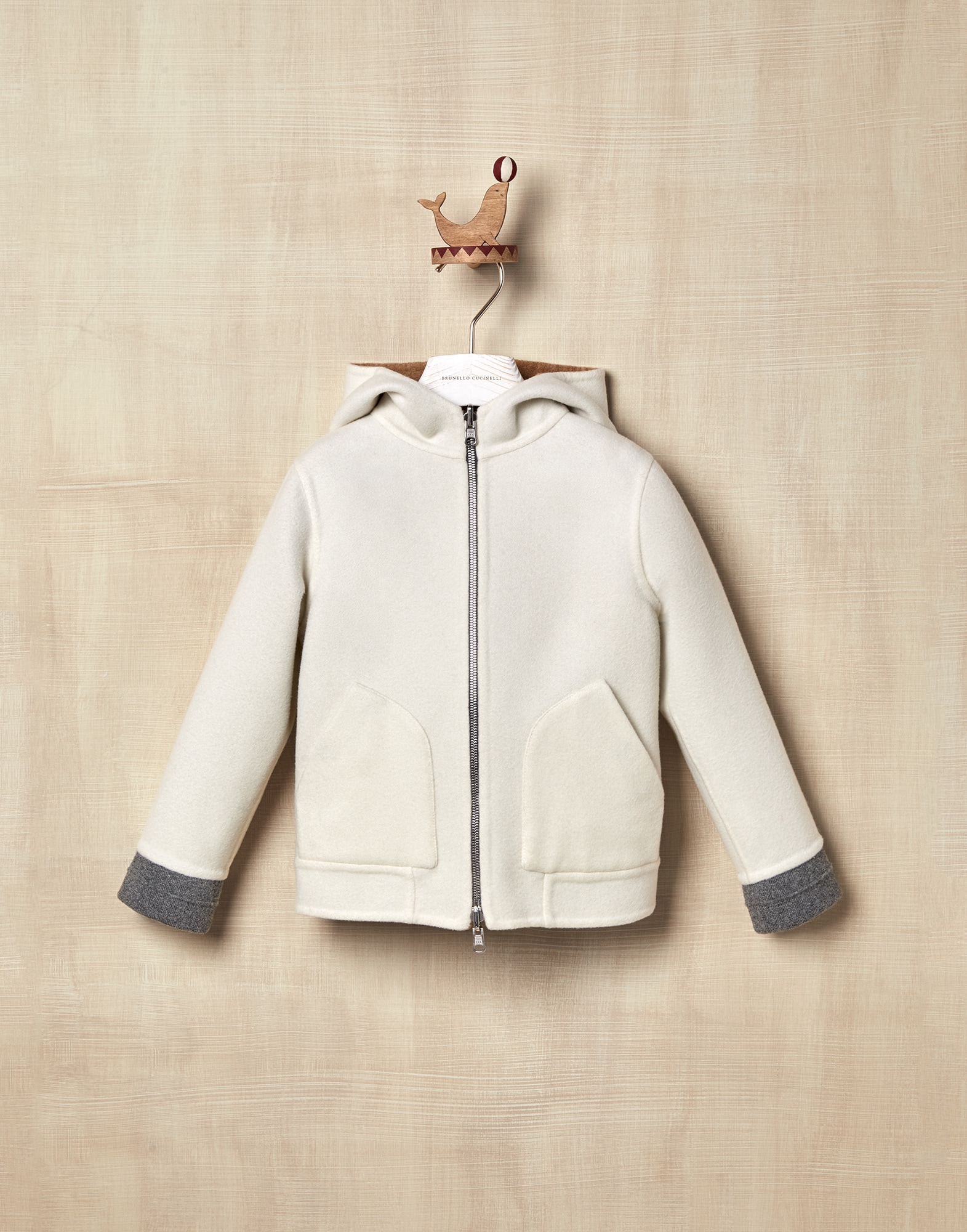 Vêtements Outerwear - Front