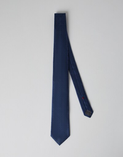 Corbata - Vista frontal