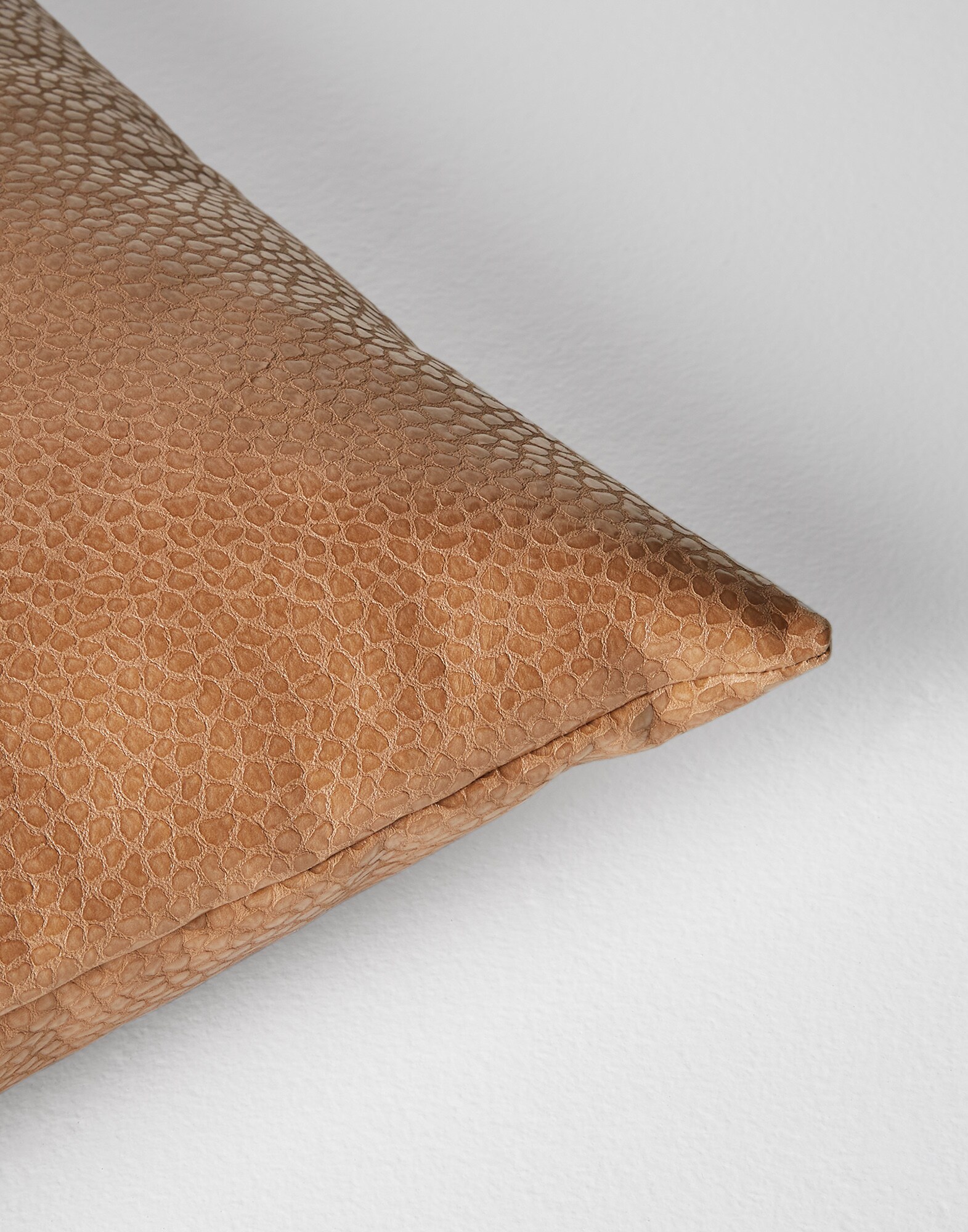 Coussins en cuir Brun Clair Lifestyle 2 - Brunello Cucinelli