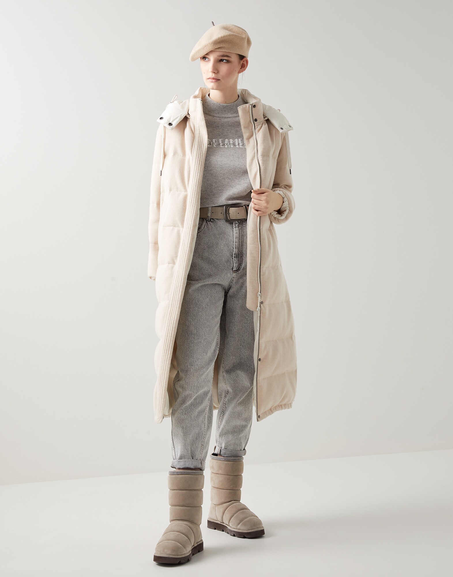 212WOUTFIT205 image number 0