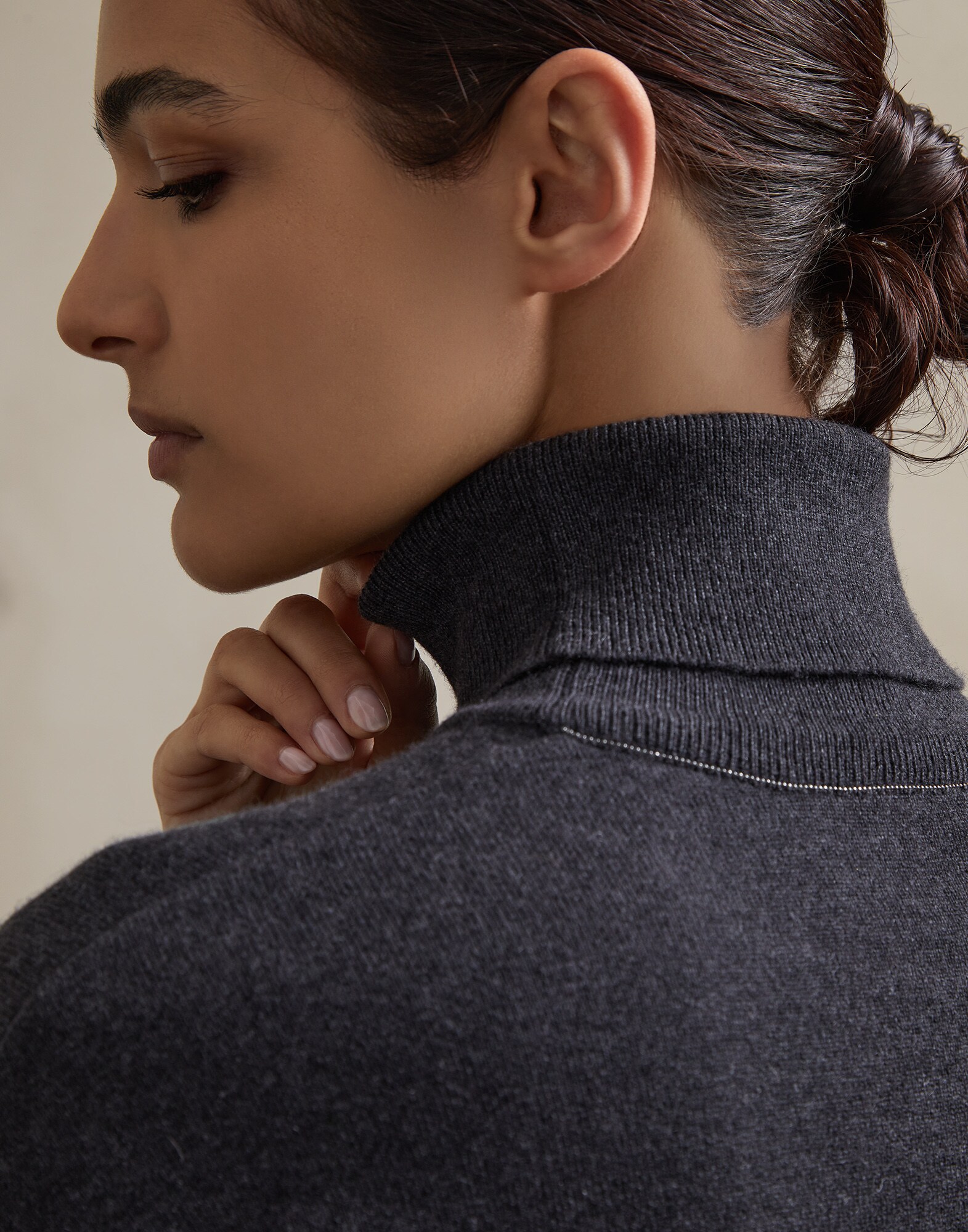 High Neck Sweater - Detail view
