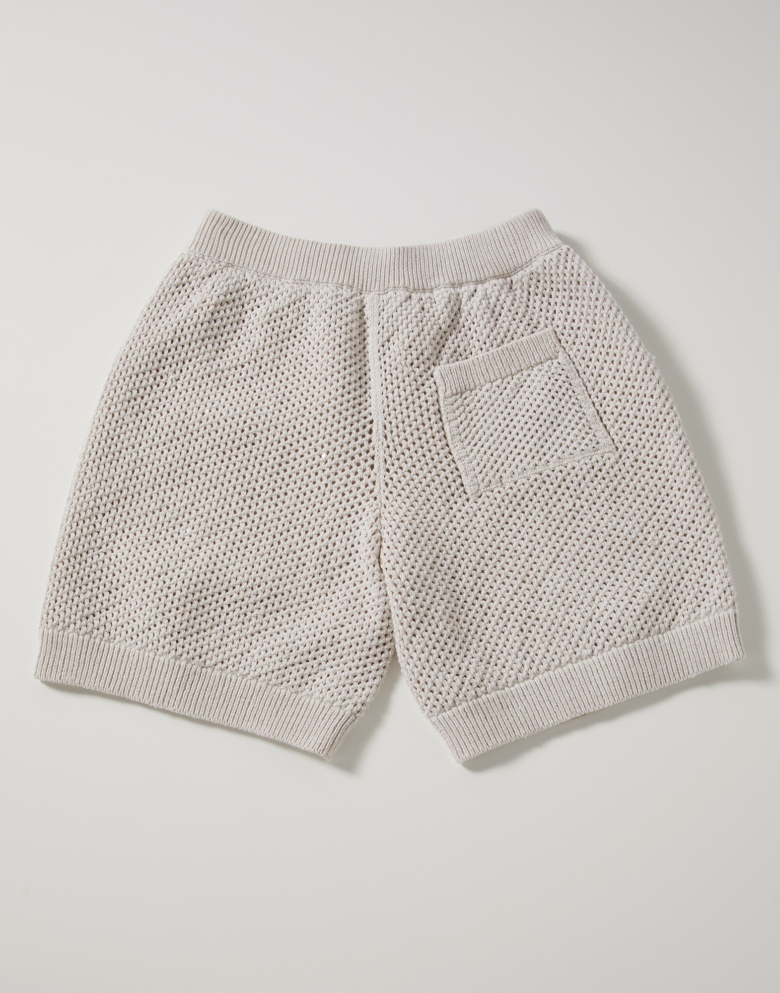Bermuda & Shorts - Back view