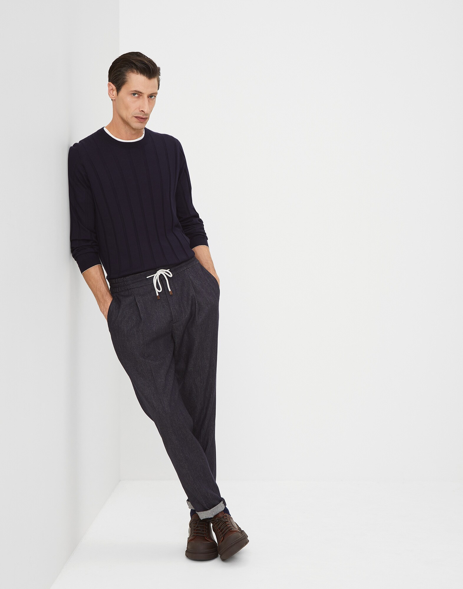 Crewneck Sweater - Look