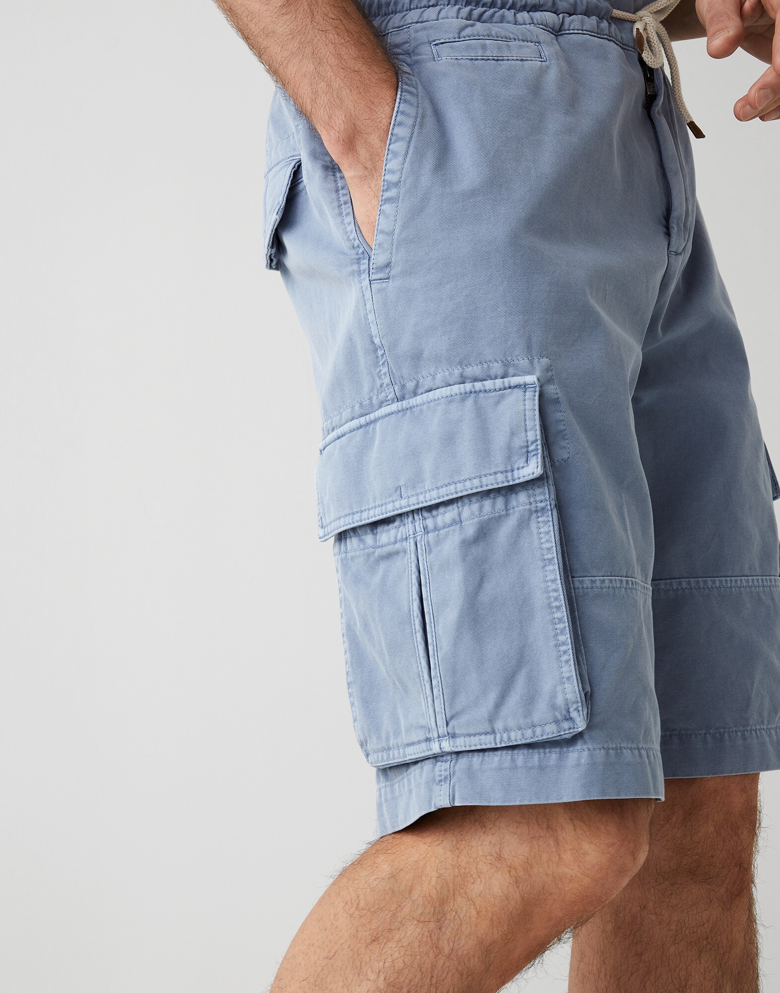 Bermuda Shorts - Detail view