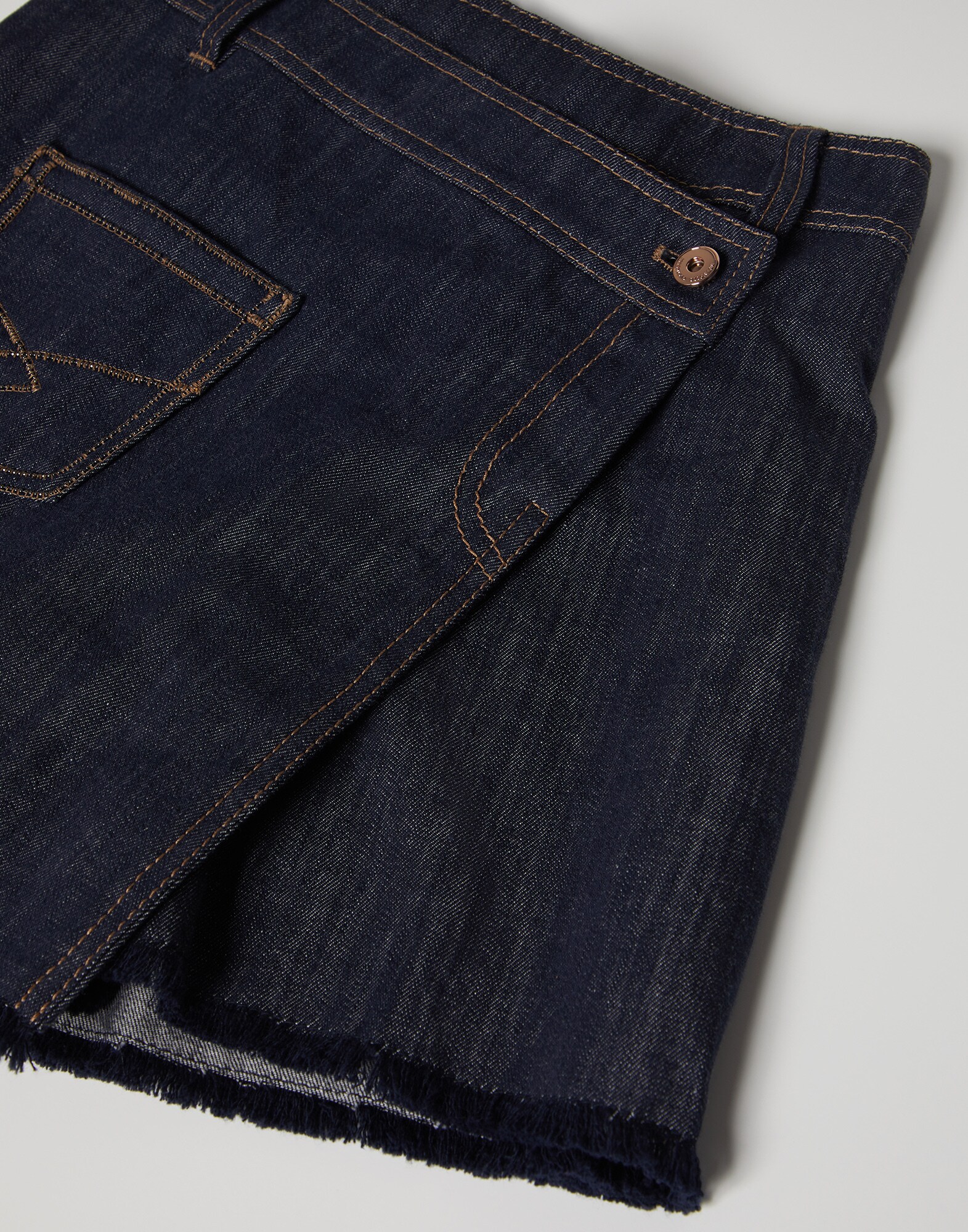 Skirt - Detail view