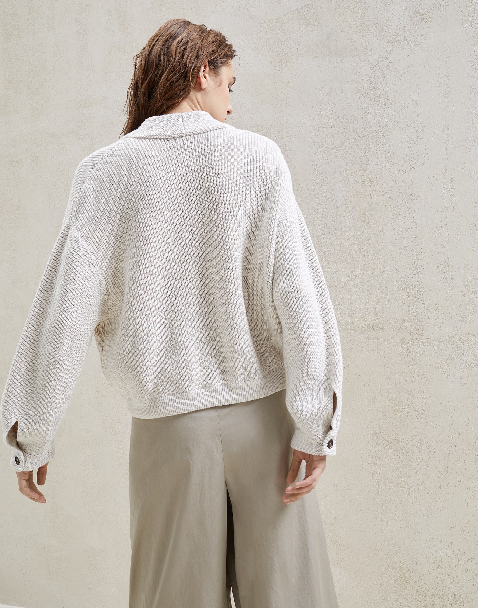 Strickjacke - Rückansicht