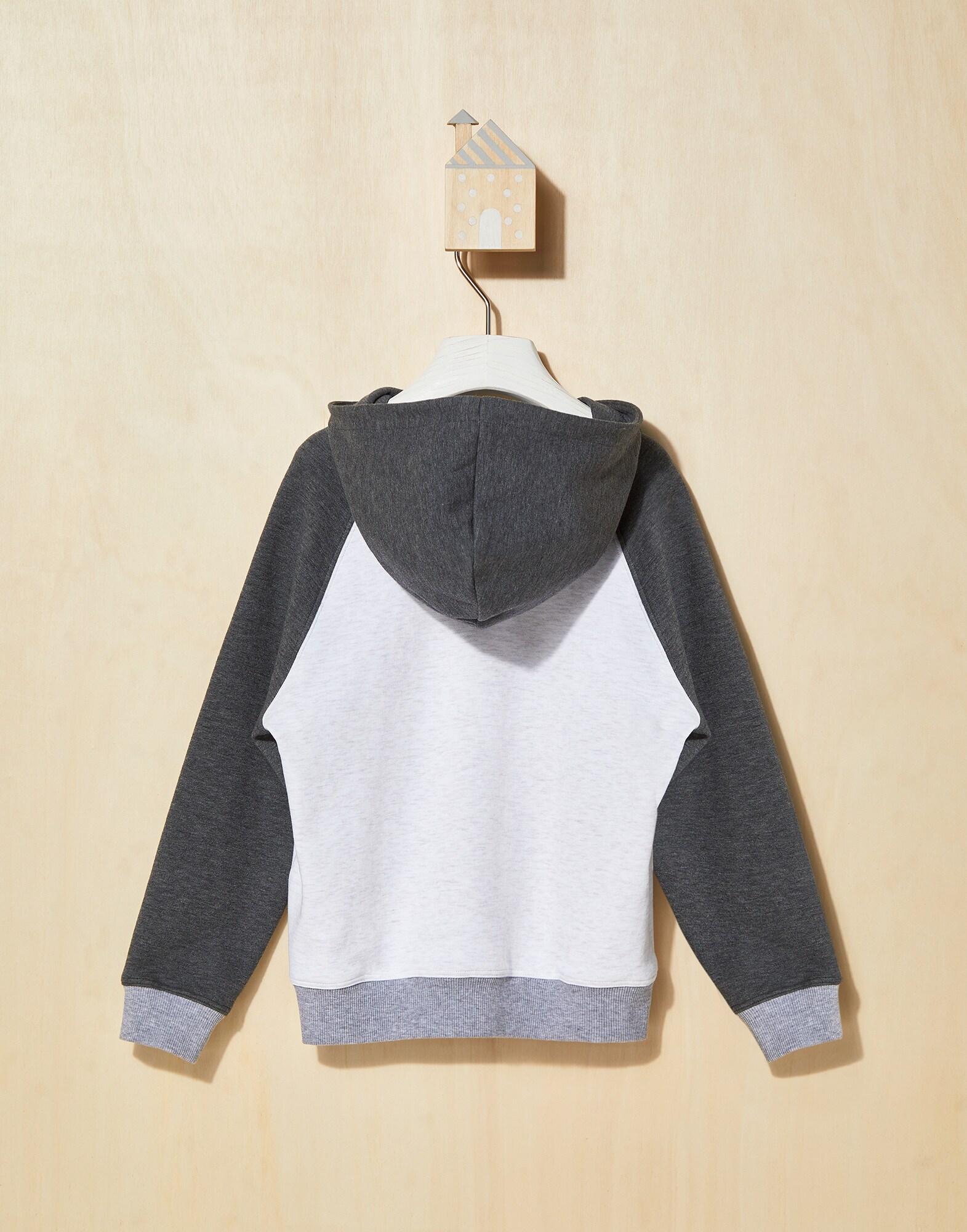 Topwear - Vista trasera