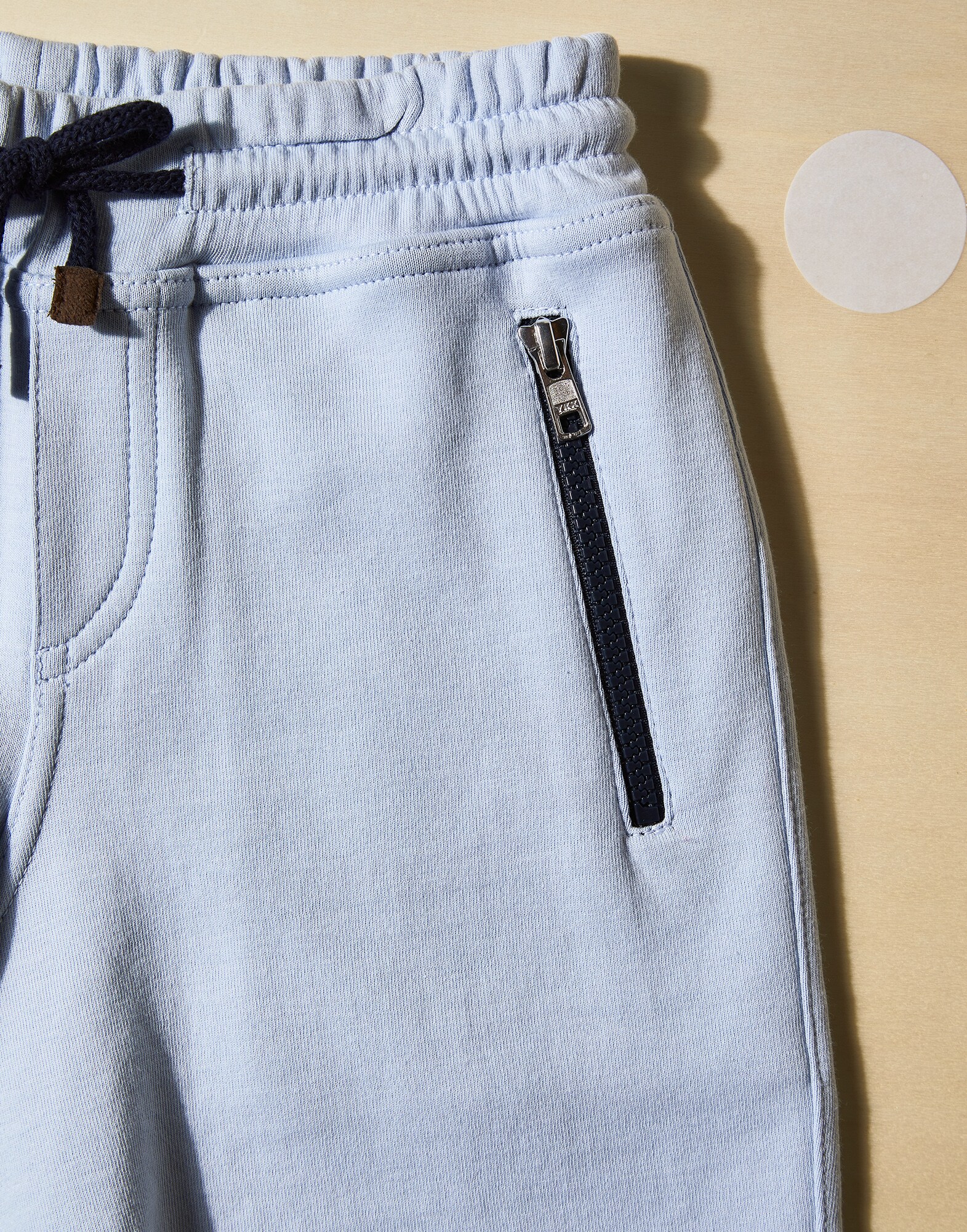 Bermuda Shorts - Detail view