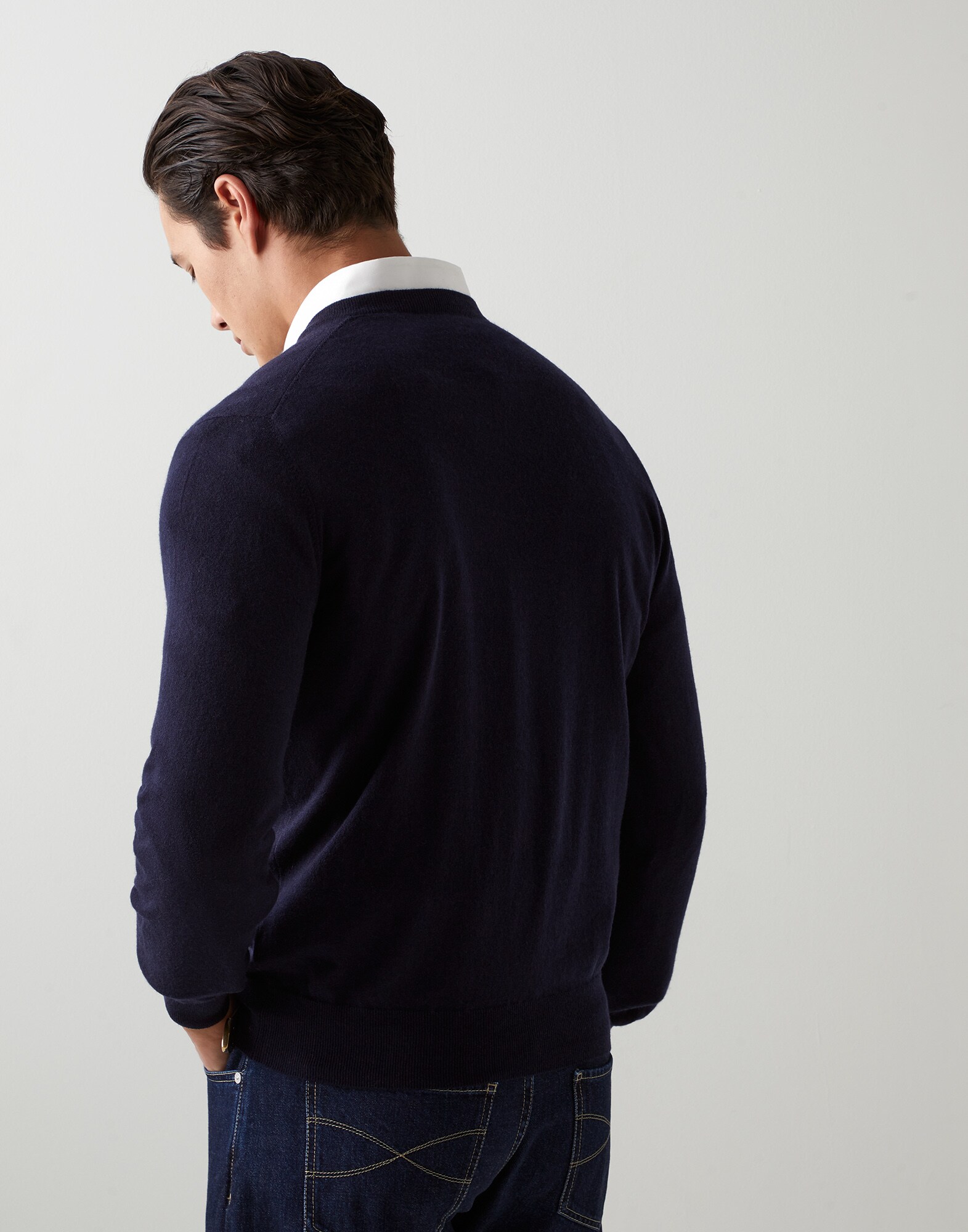 V-neck - Back view