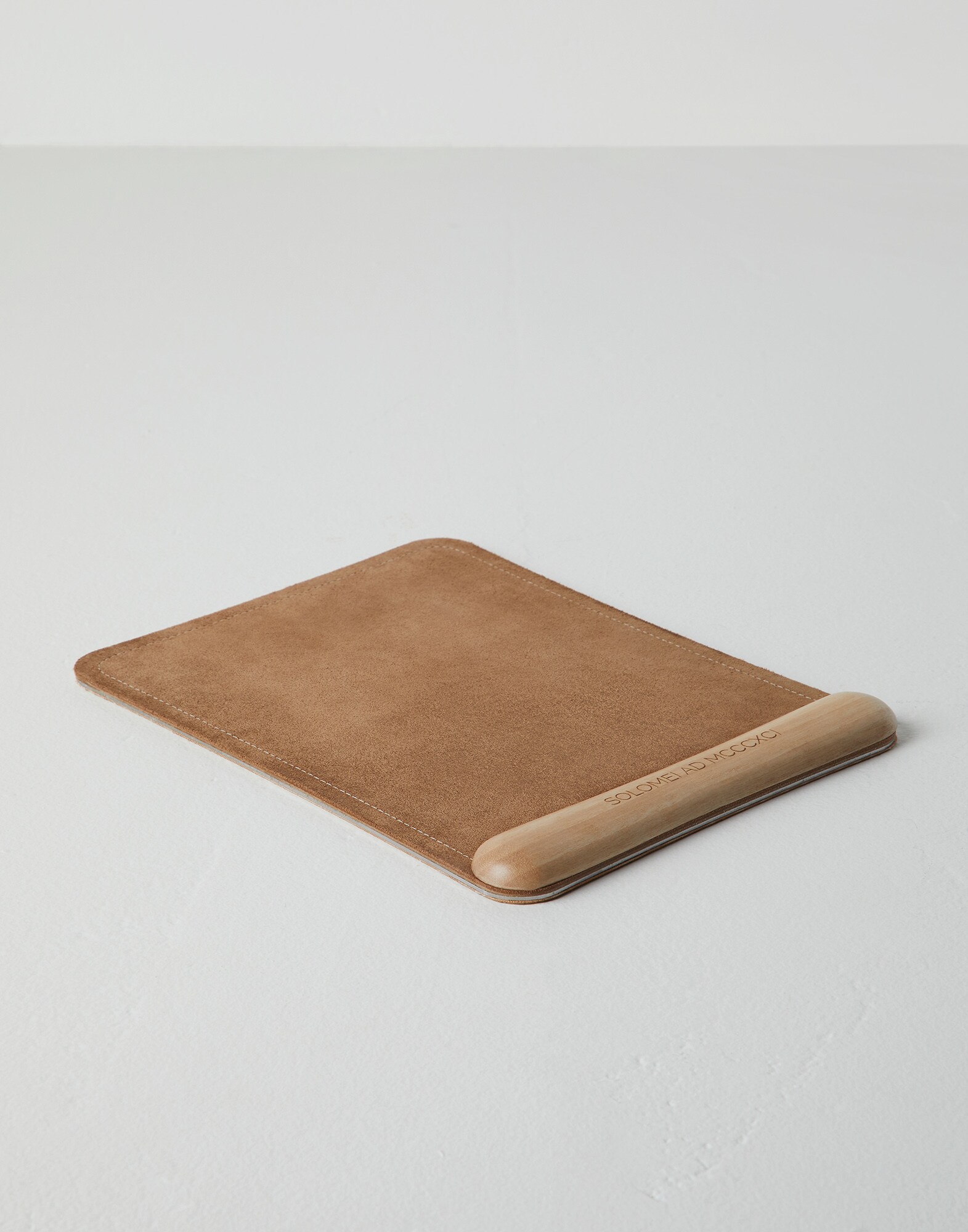 Desk Accessories - Front view