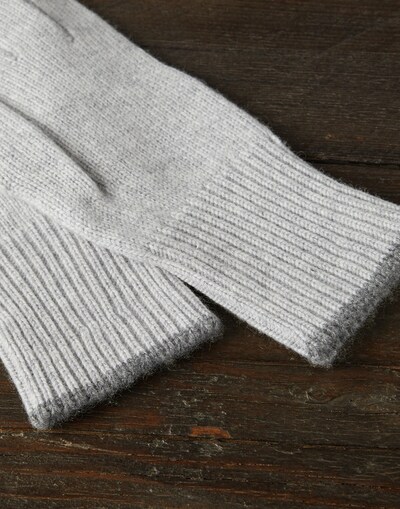 Gloves - Detail view