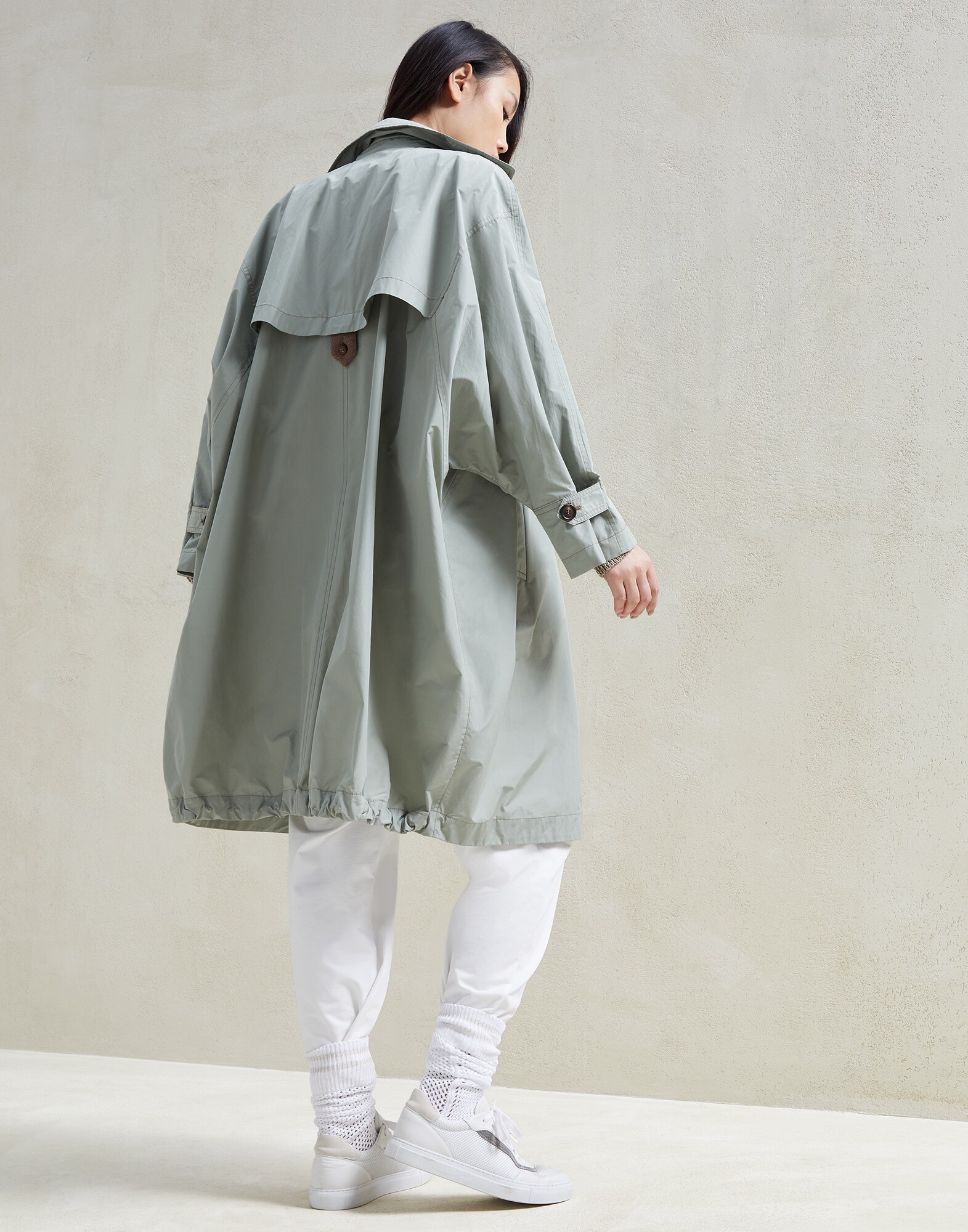 Outerwear - Vista trasera