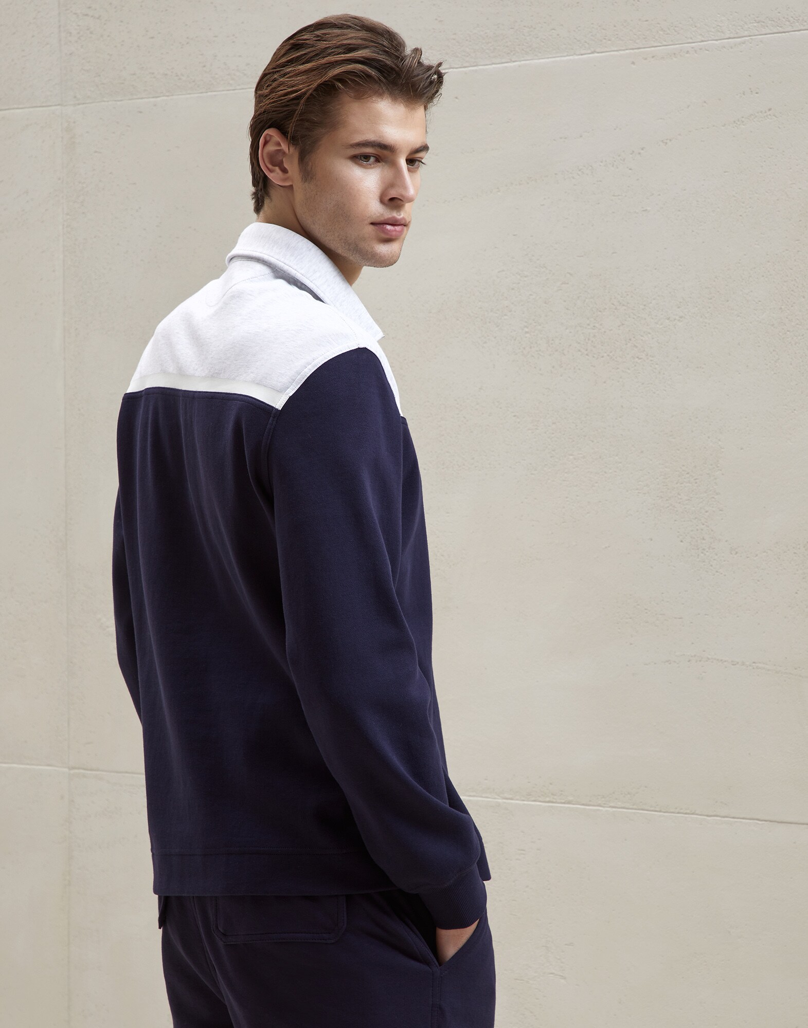 Sweatshirt - Back view