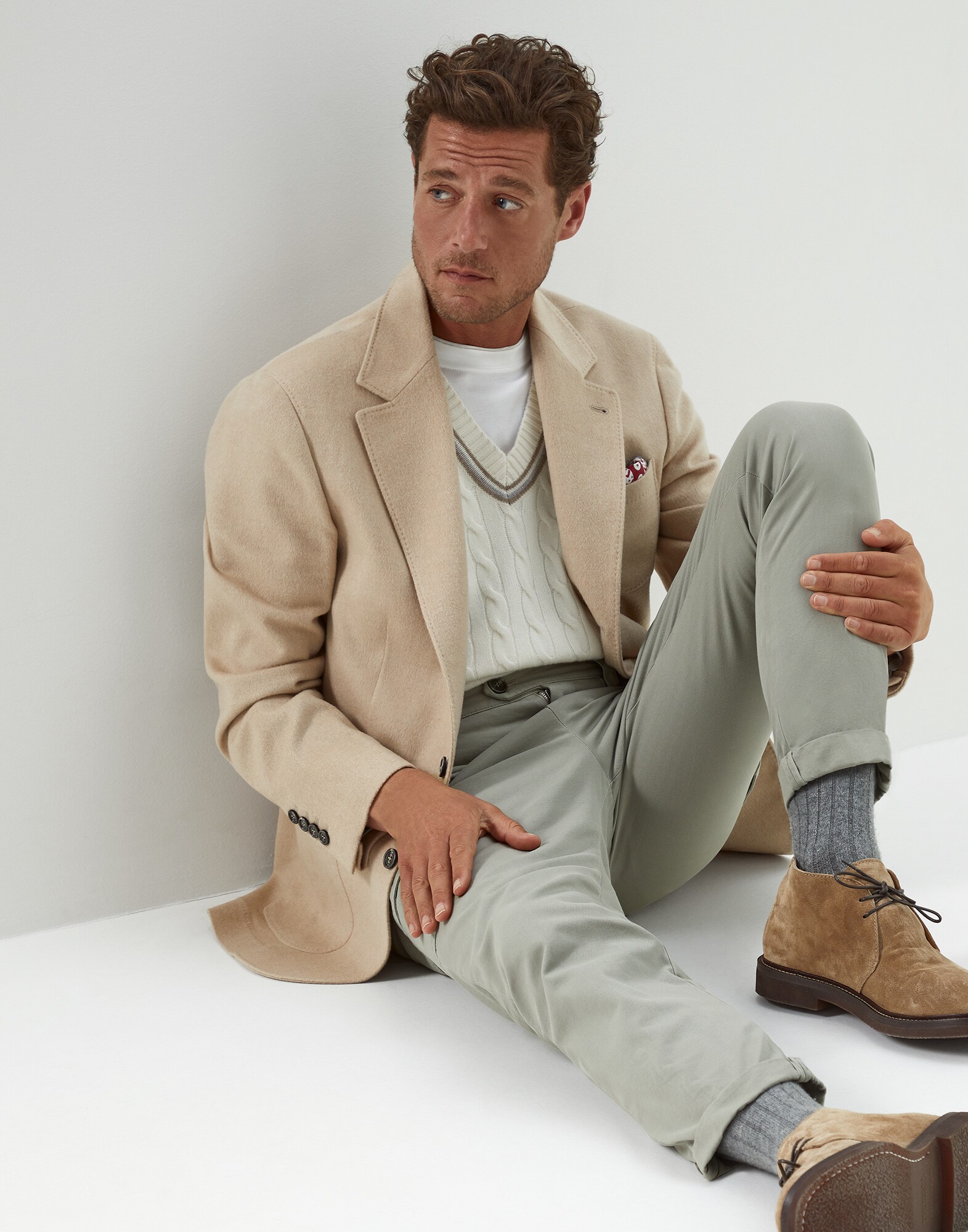 V-neck - Full look