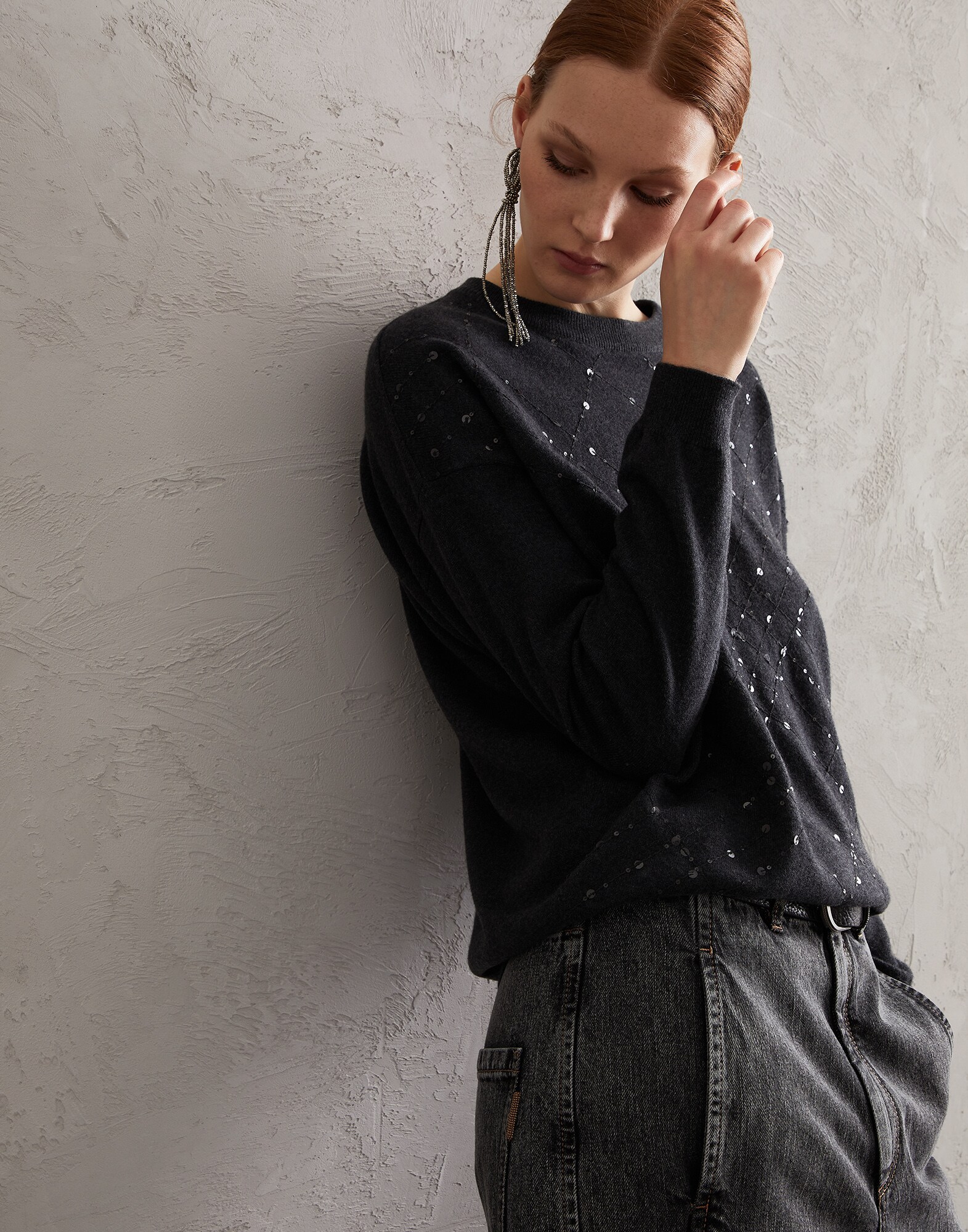 Crewneck - Editorial view