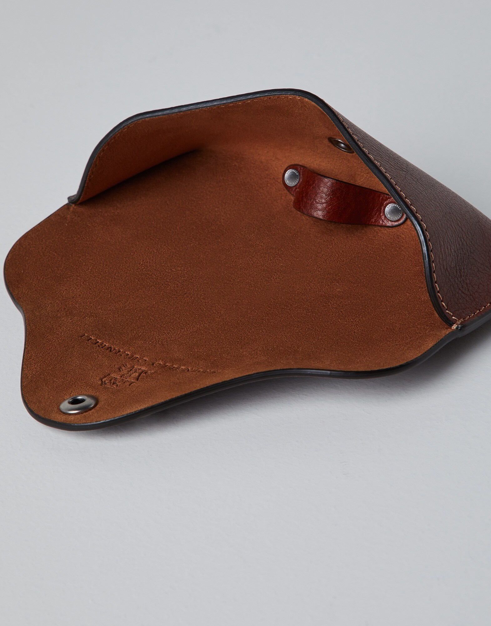 Life Attitude Accessories - Back view
