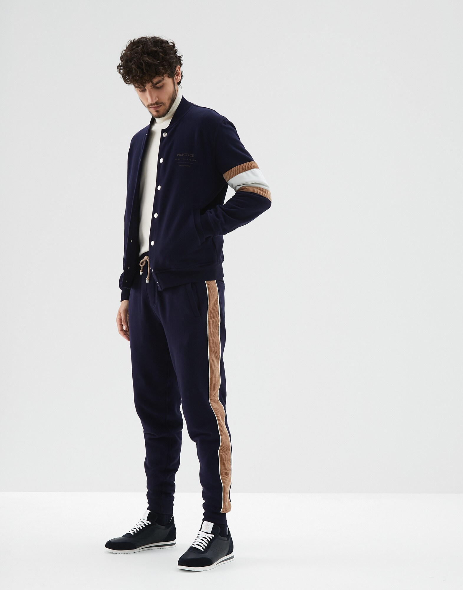 High Neck Sweater - Look