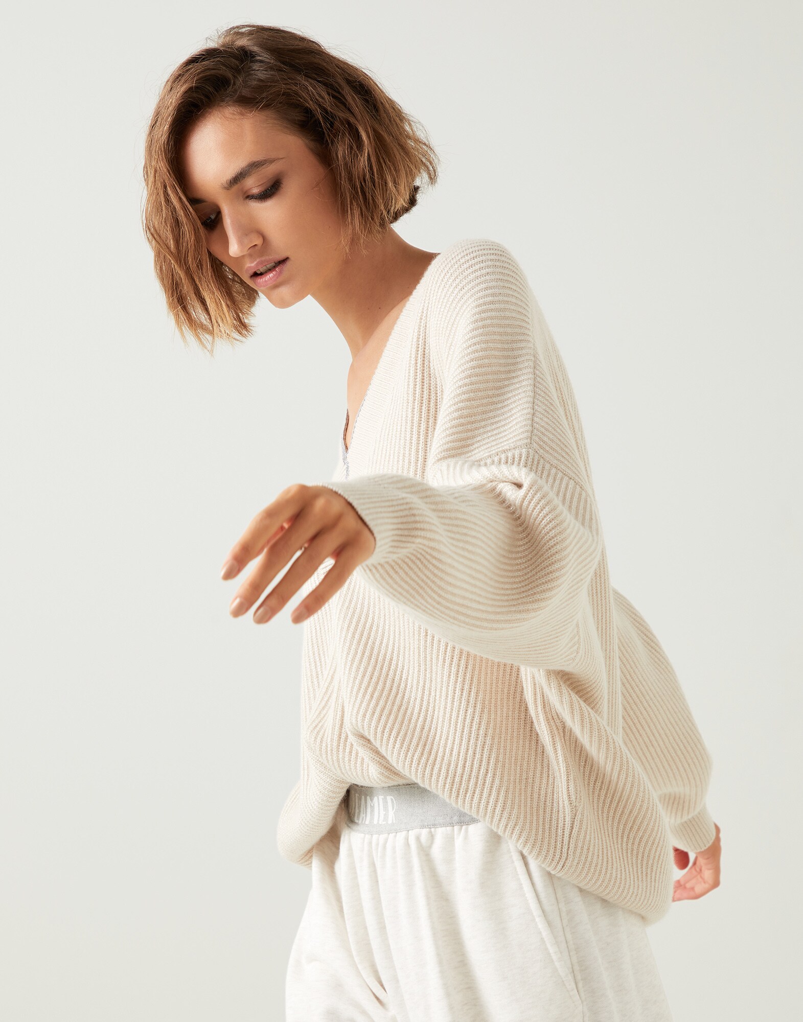 V-neck - Editorial view