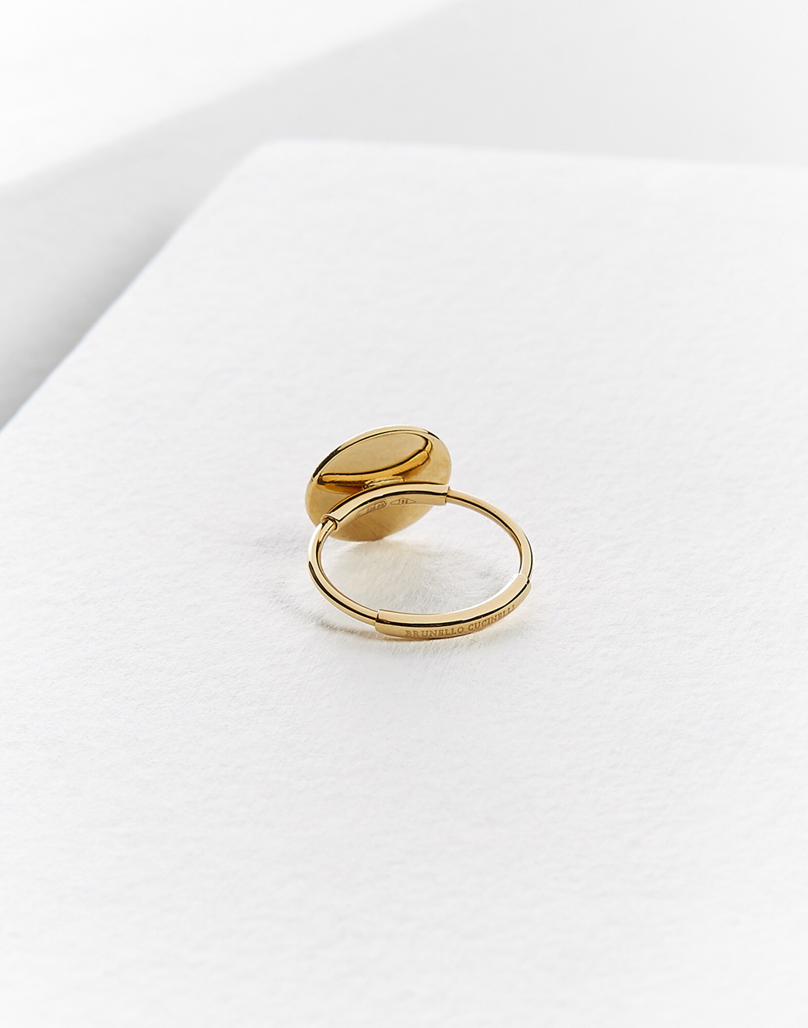 Ring - Detail view