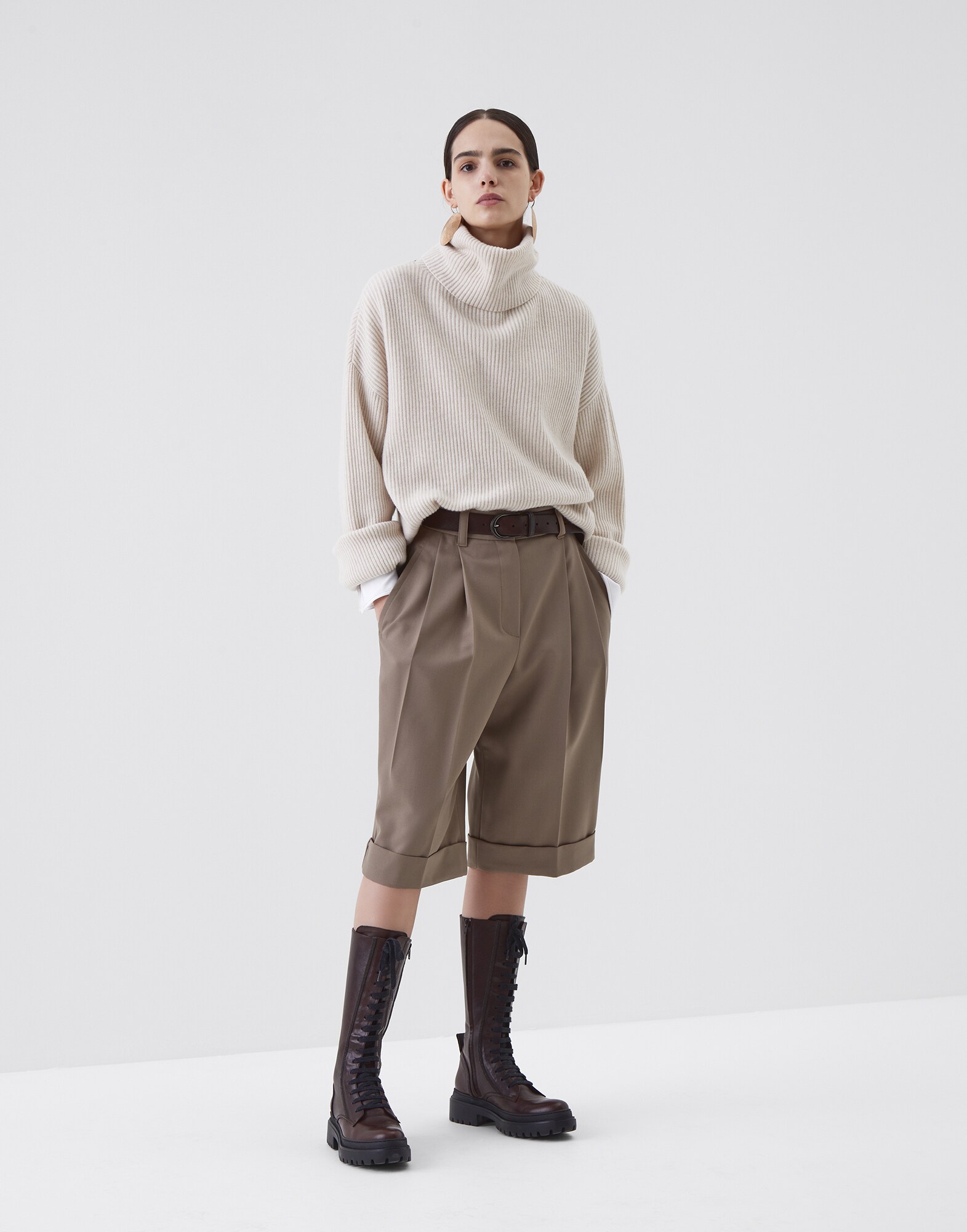 202WOUTFIT2EXTRA image number 0