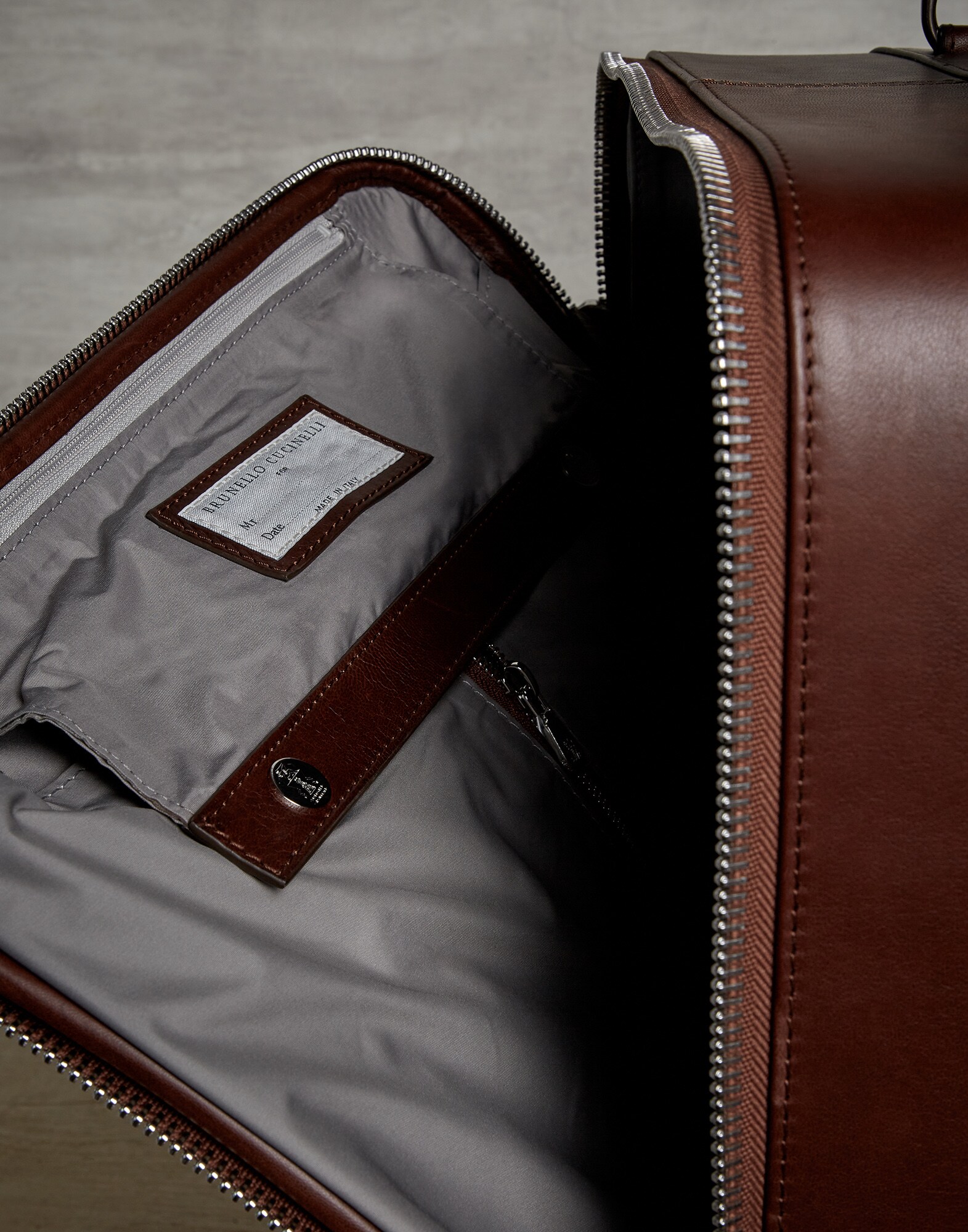 Travel Bag - Full look