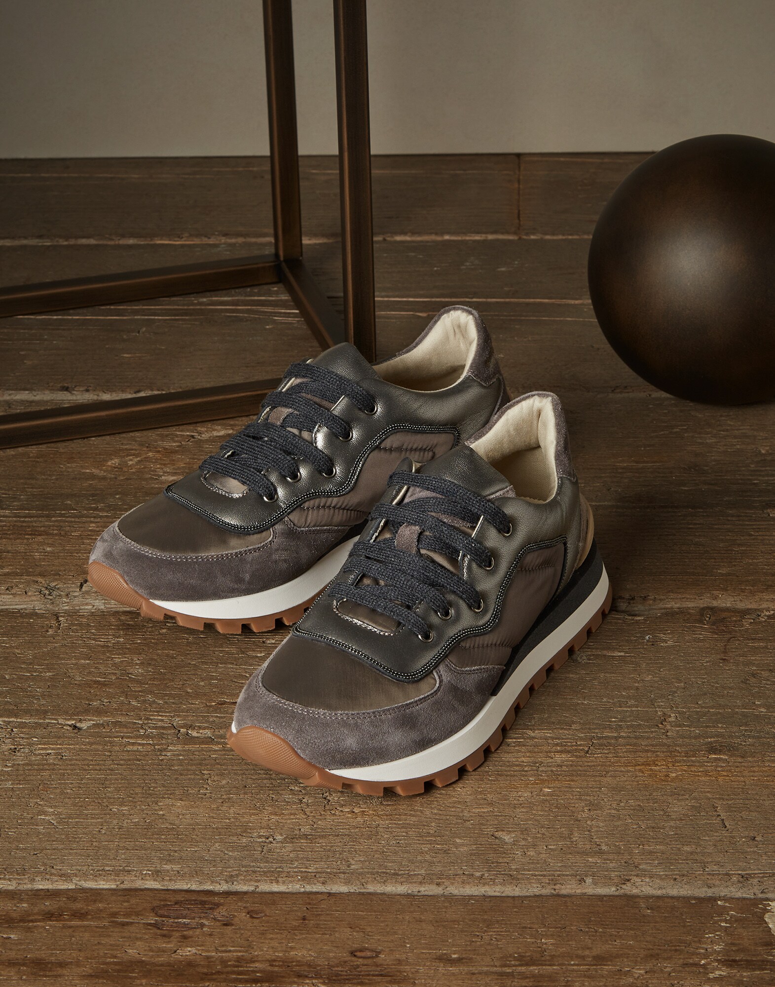 Sneakers - Front