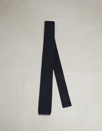 Corbata - Vista frontal