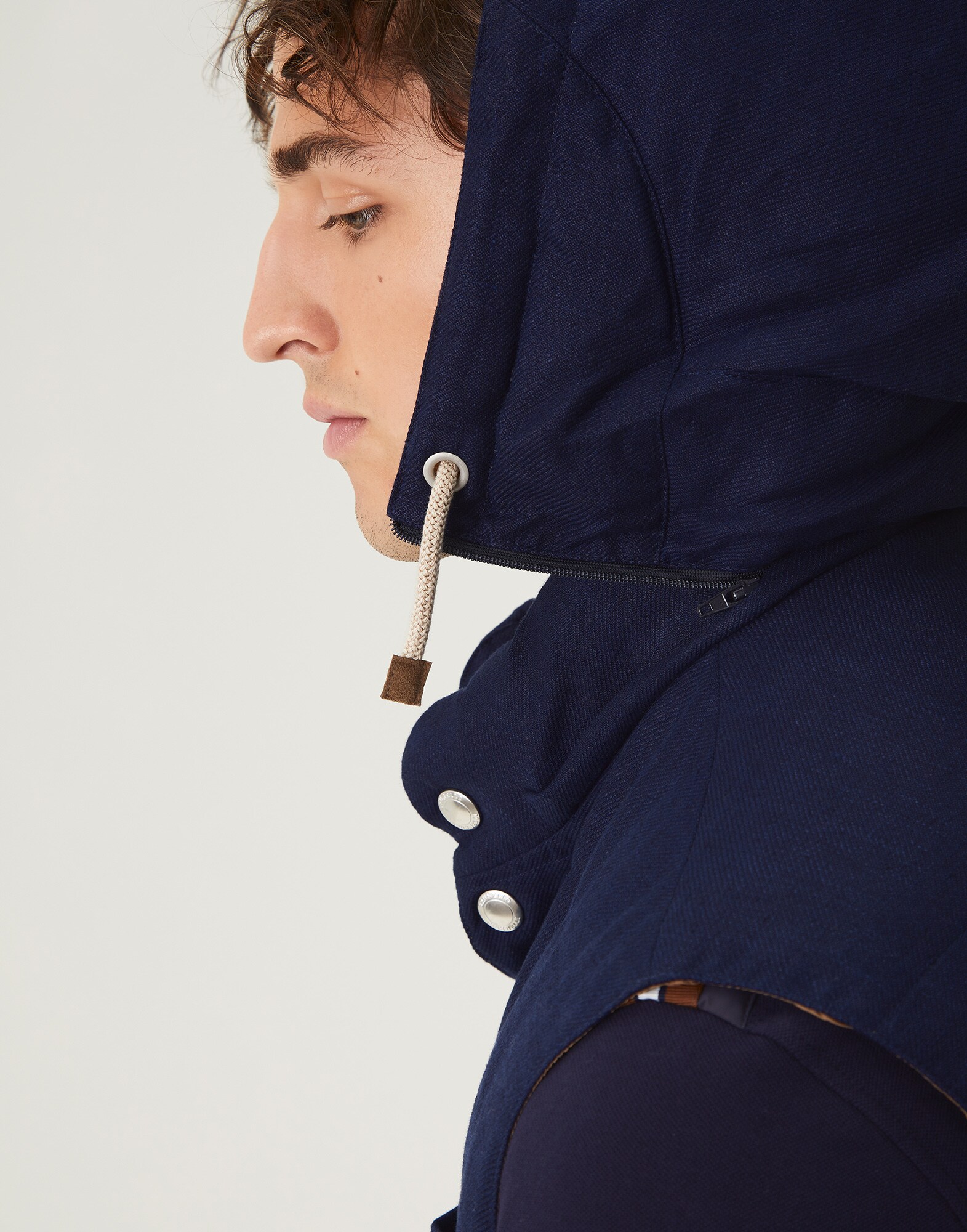 Down Sleeveless Jacket - Detail