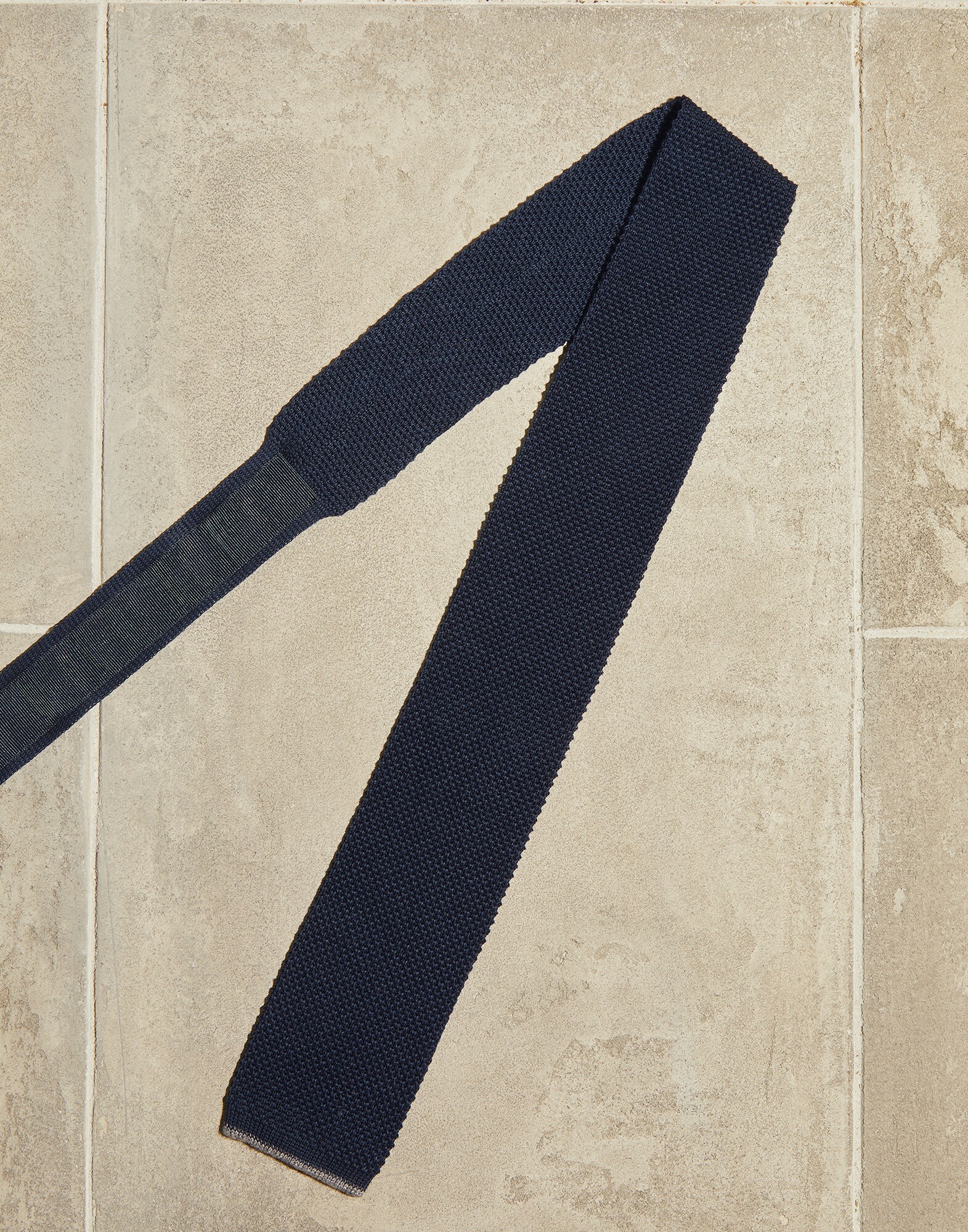 Corbata - Front