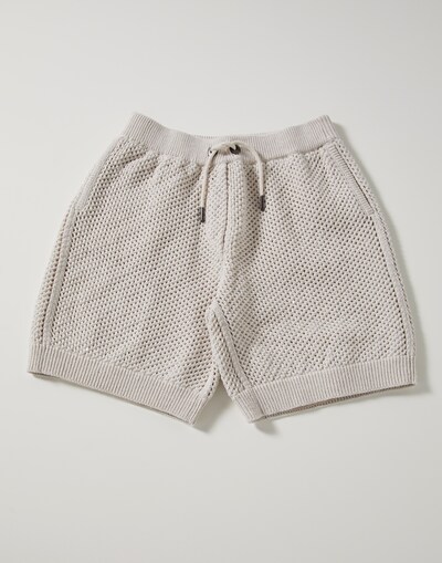 Bermuda & Shorts - Front view