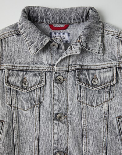 Outerwear - Vista de detalle