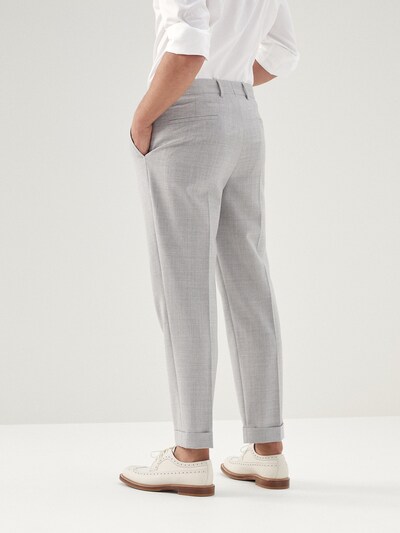 Pleated - Back view