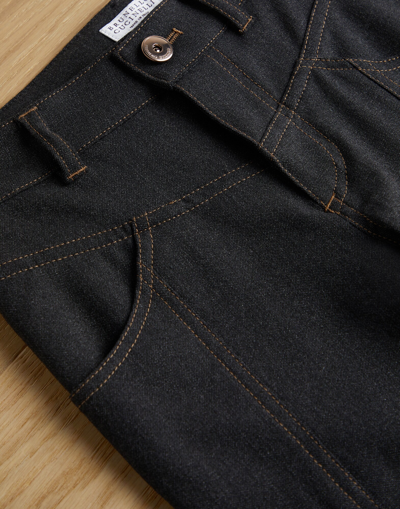 Pants - Detail view