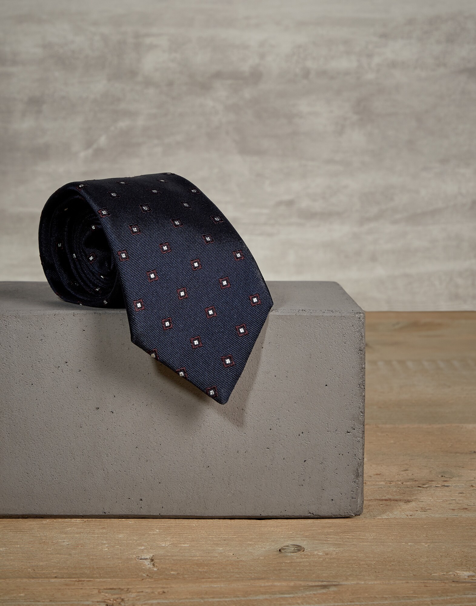 Tie - Back view