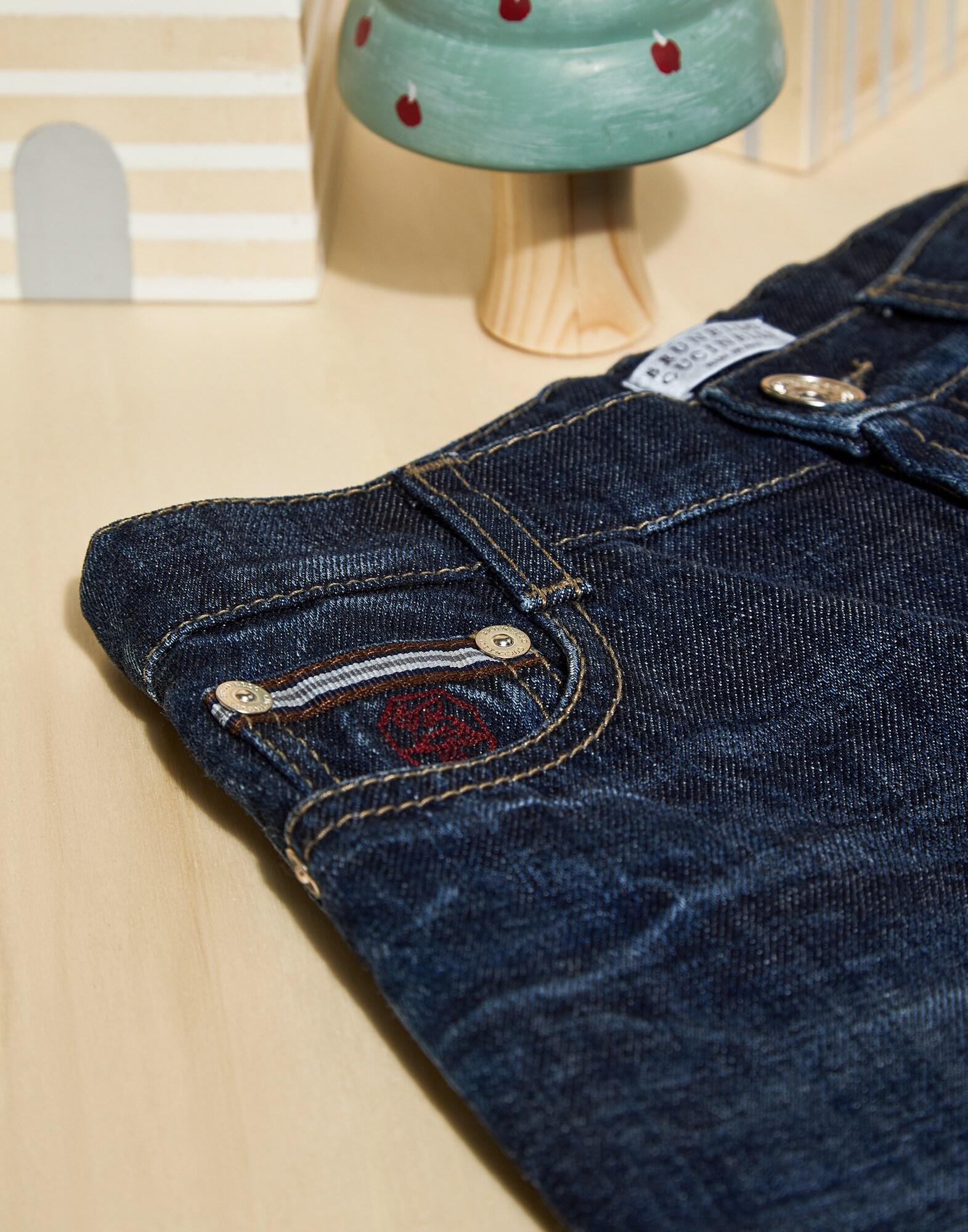 Denim Pants - Detail view