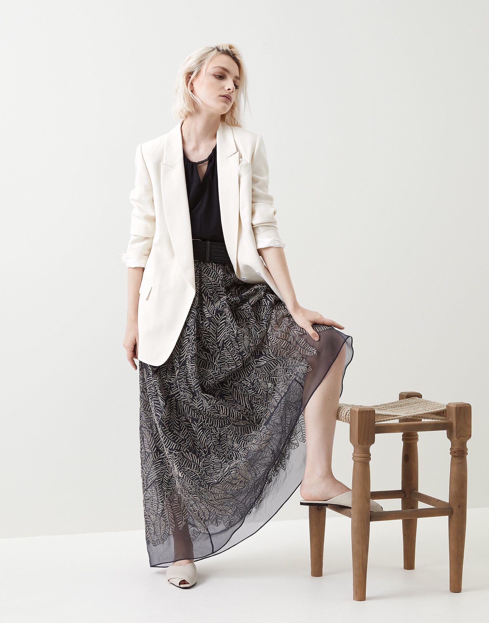 211WOUTFITPRIMA10 image number 0