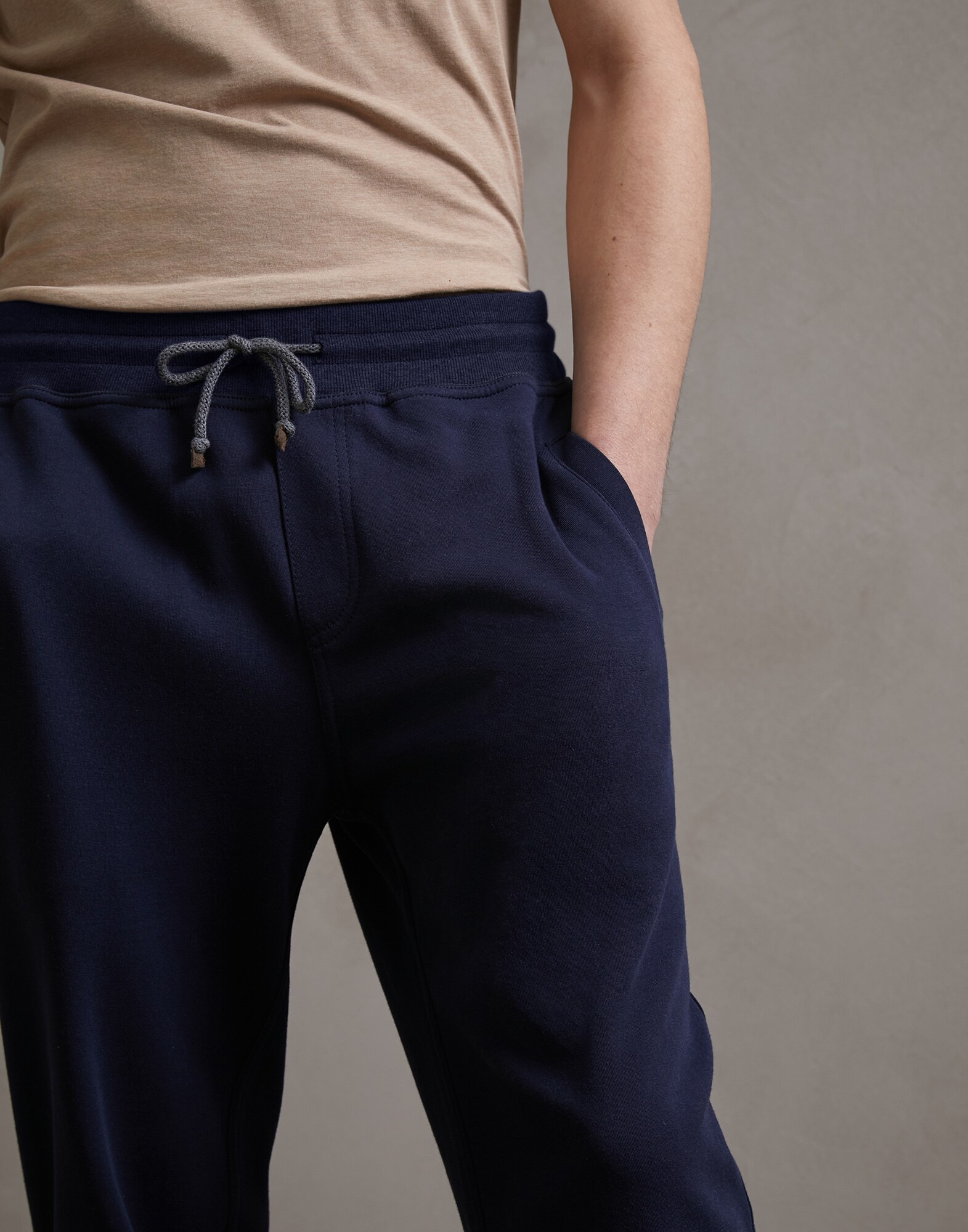 Sweatpants - Detail