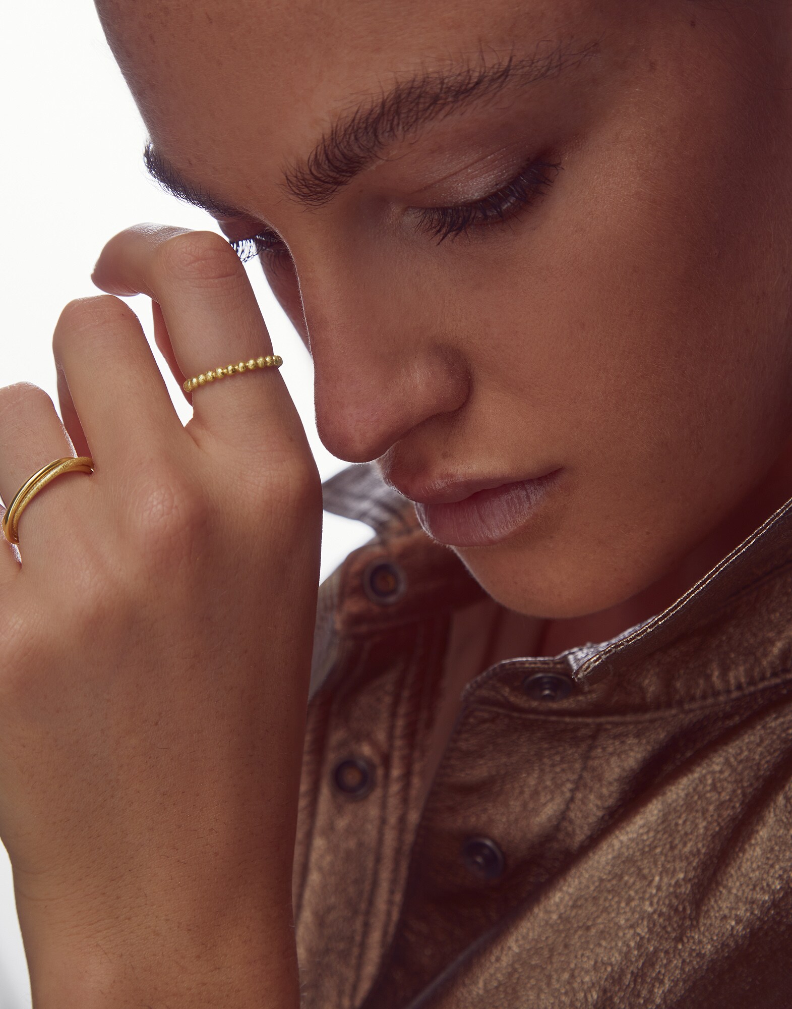 Anillo - Editorial