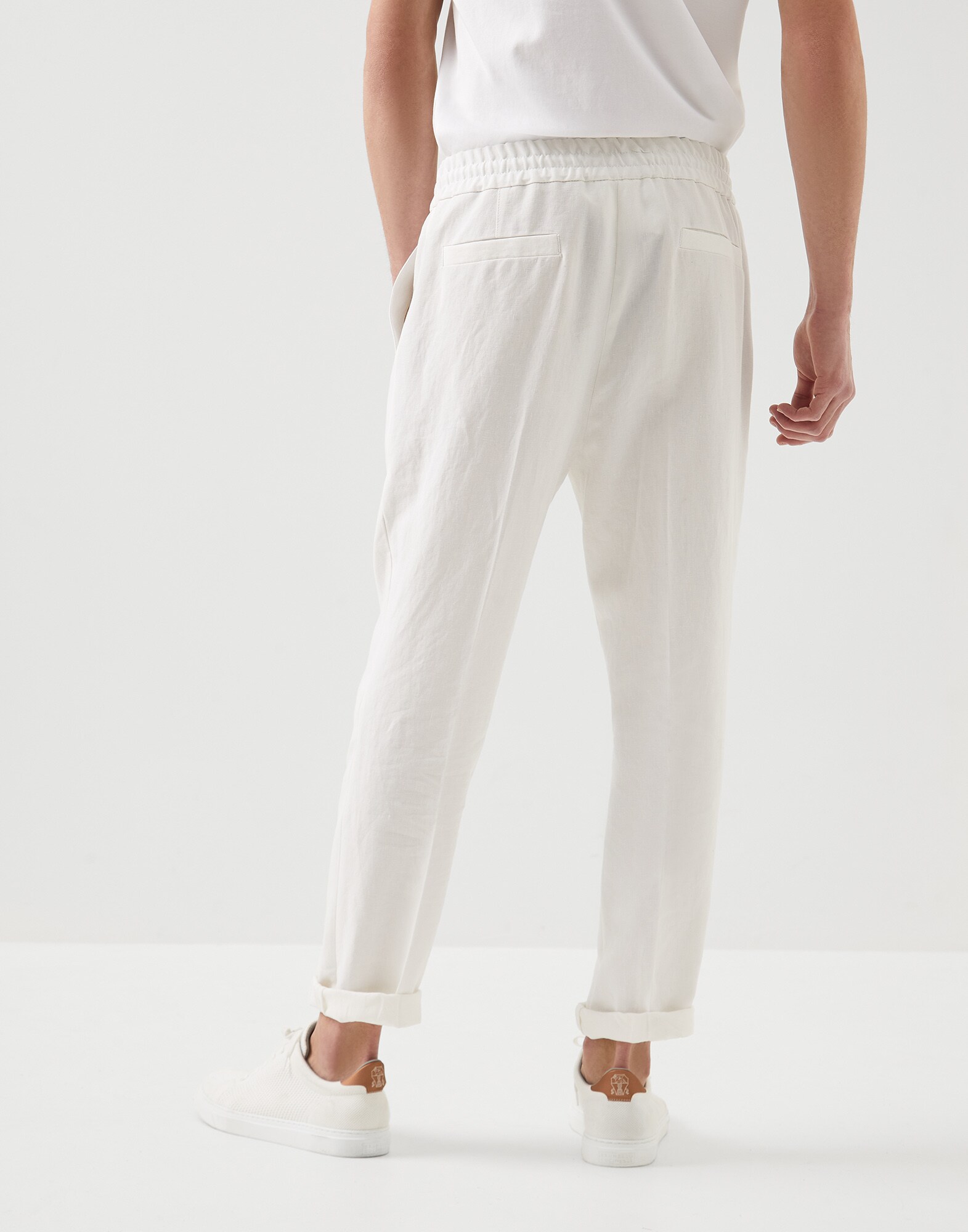 Leisure - Back view