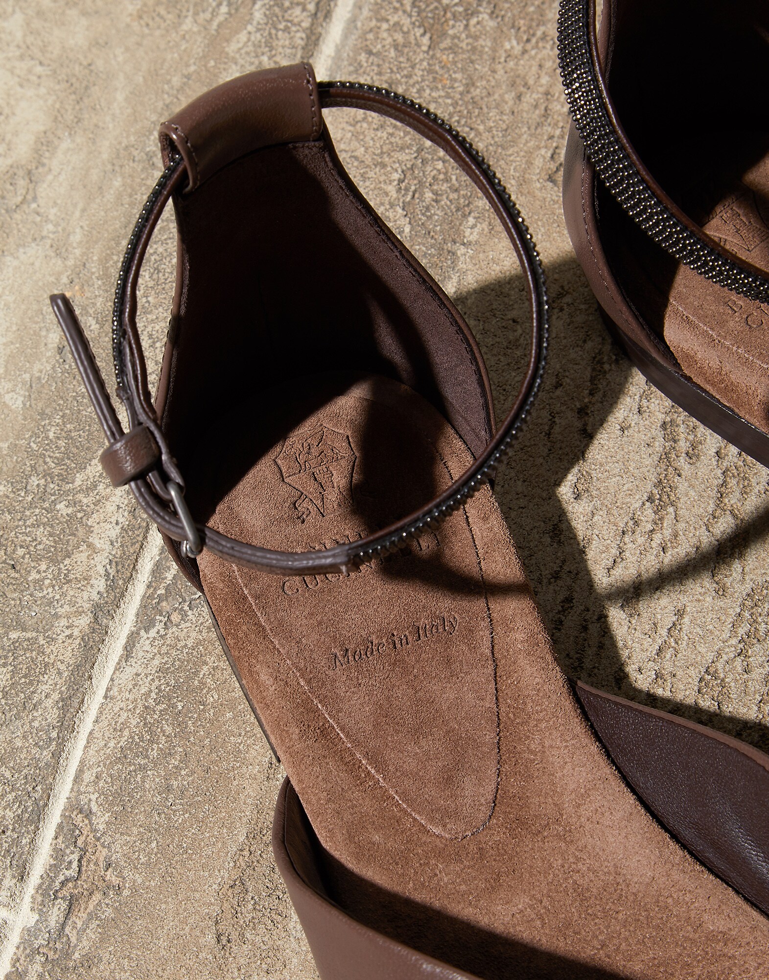 Low Sandals - Detail